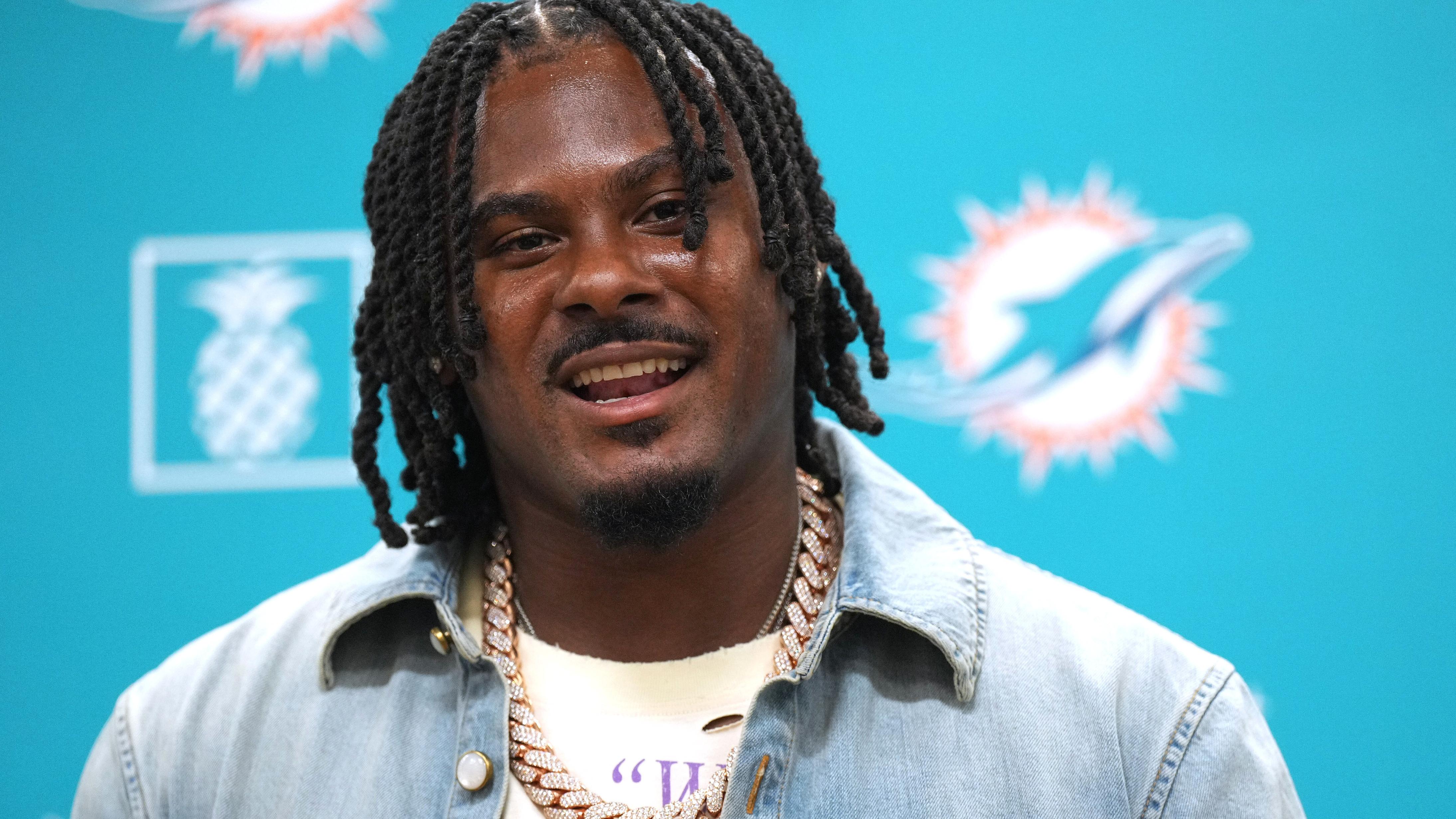 Dolphins Willis Football