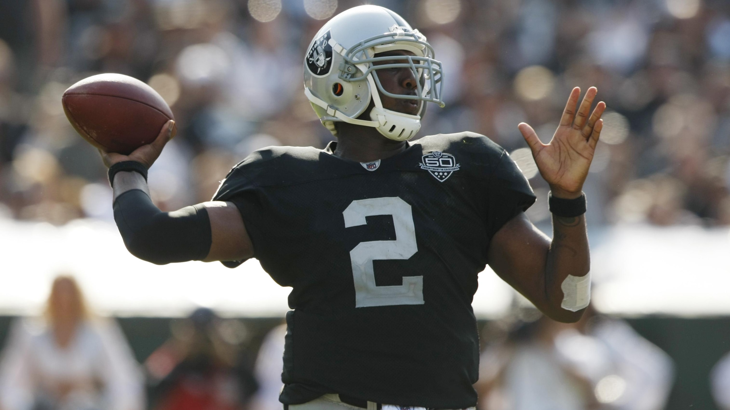 Broncos Raiders Football