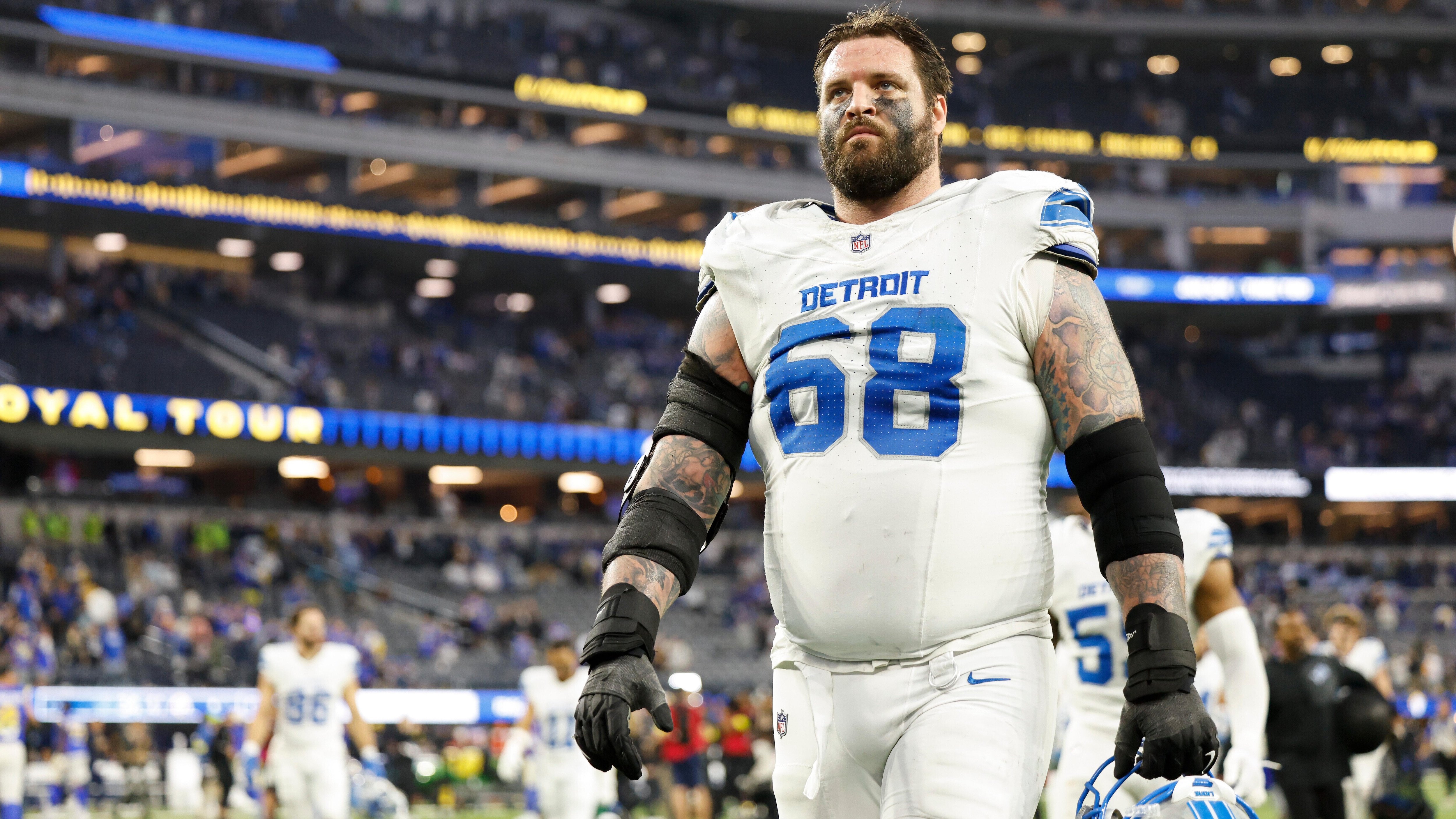 Lions Decker Football