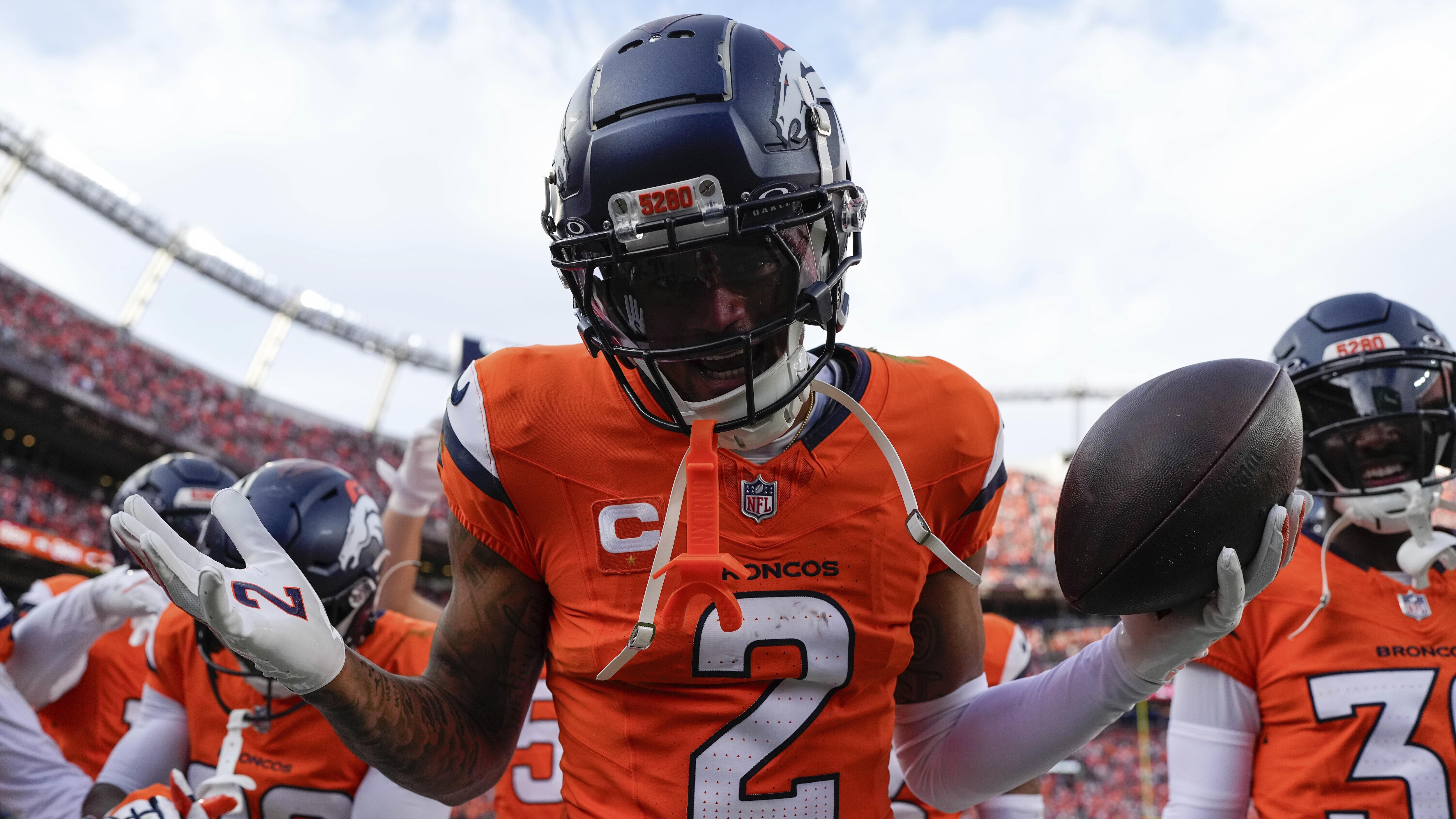 Panthers Broncos Football