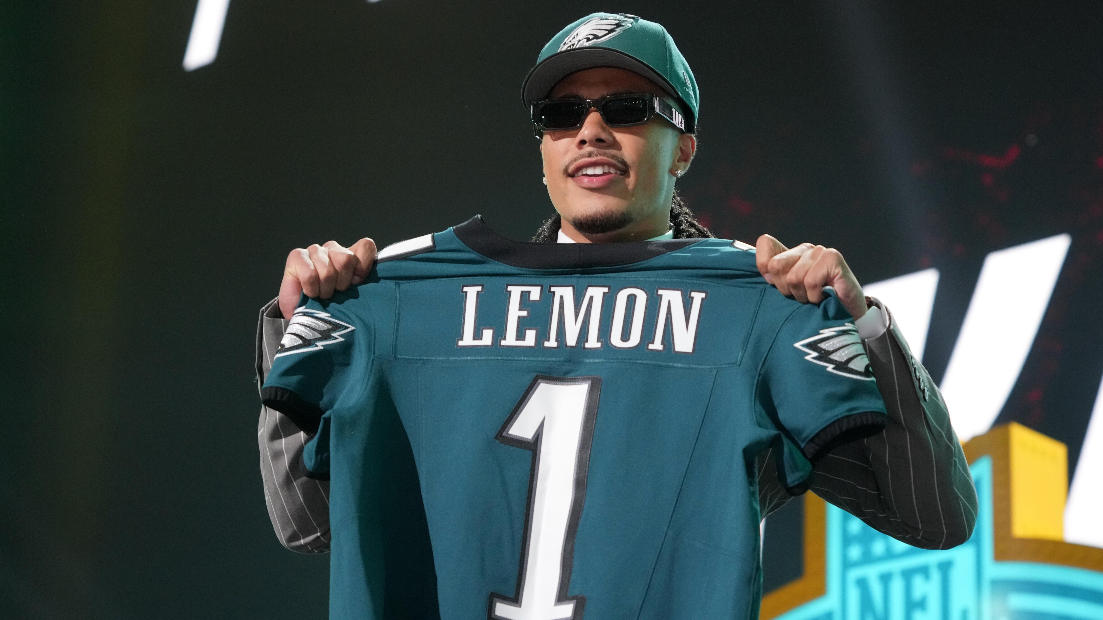 Makai Lemon, Eagles Agree to Rookie Contract with $11.5M Signing Bonus ...