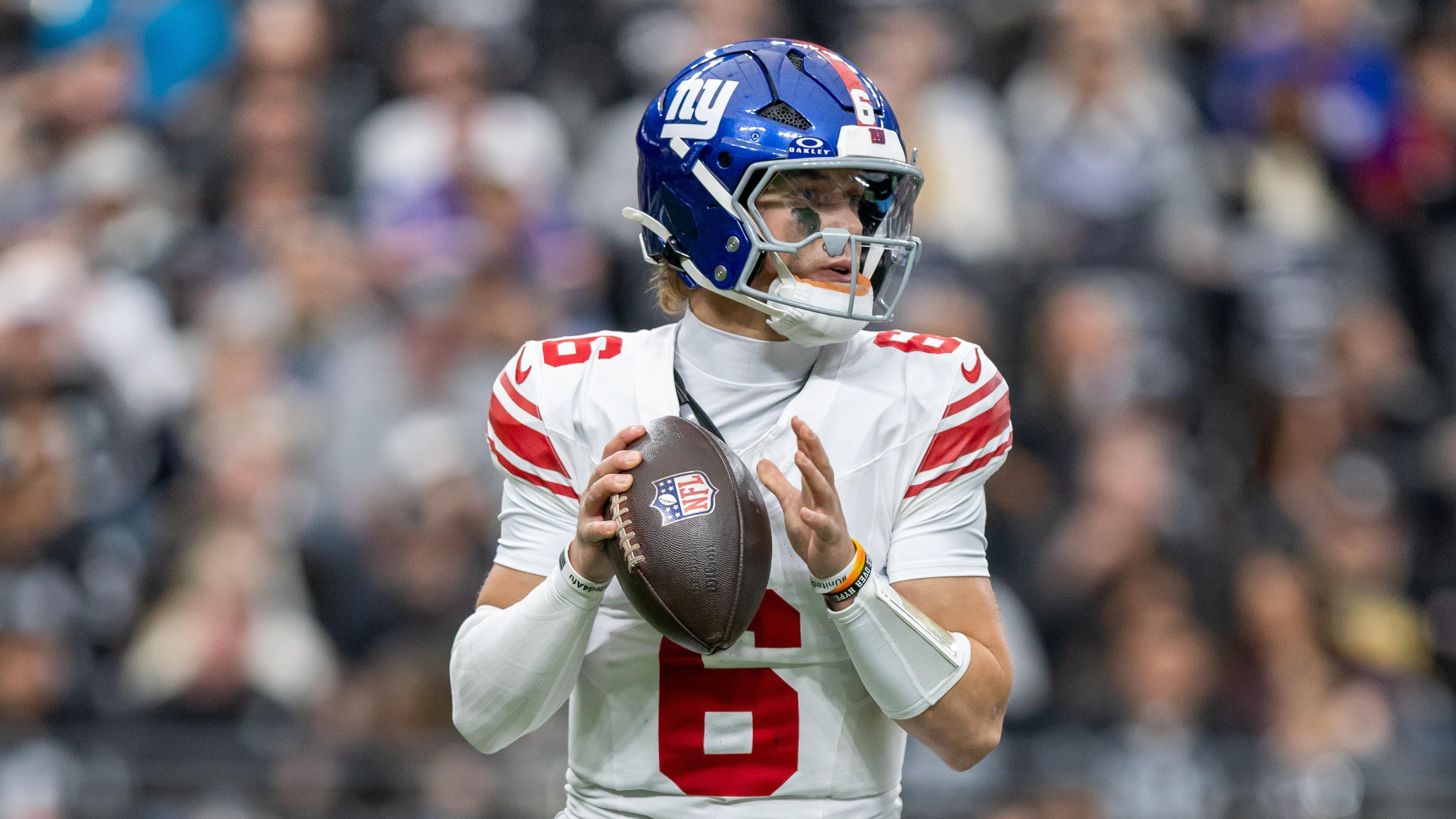 Giants Raiders Football