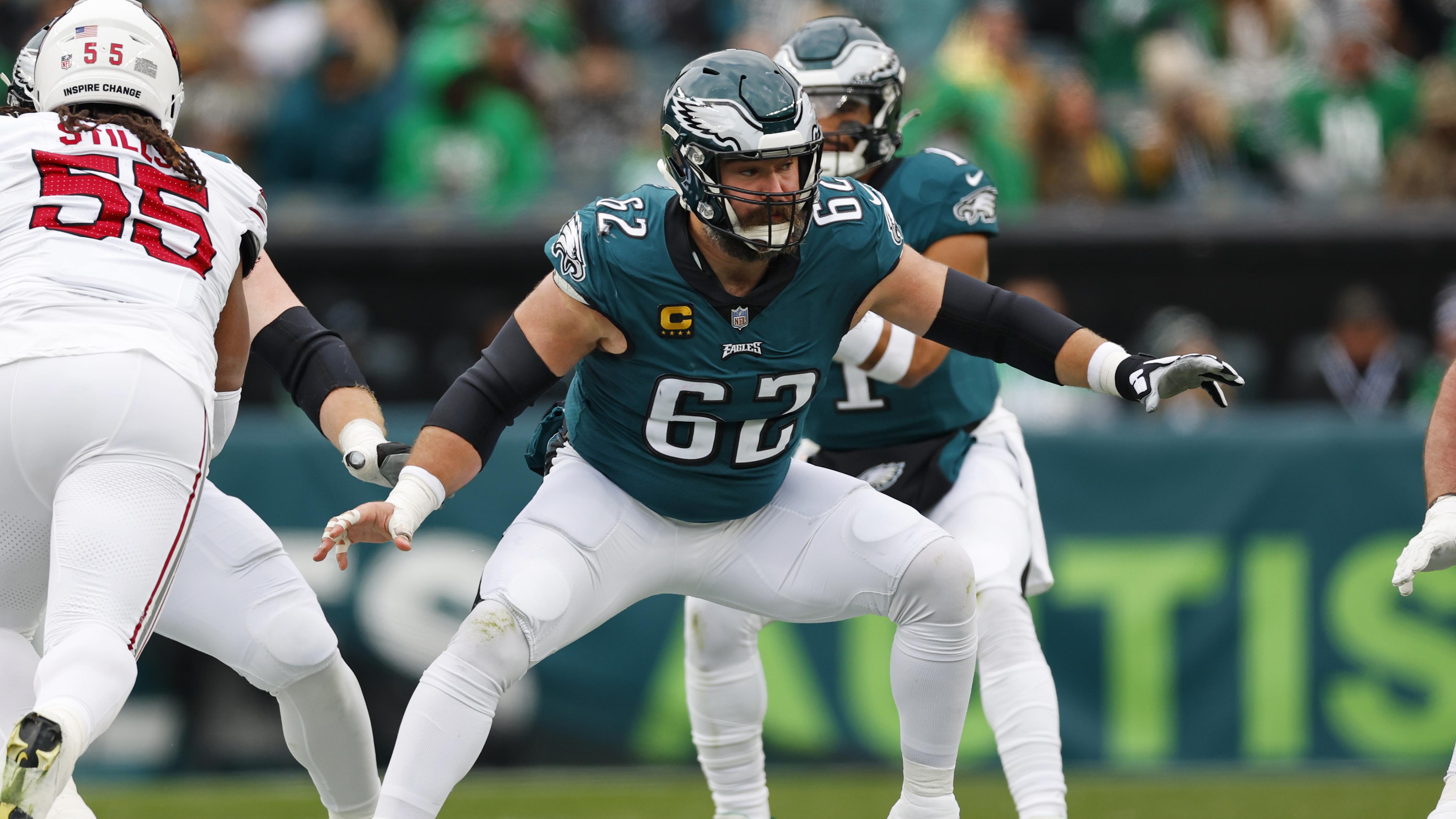 Cardinals Eagles Football