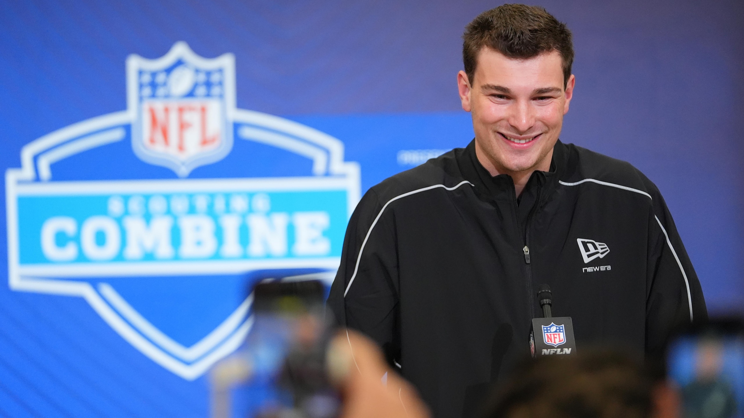 NFL Mock Draft 2.0 Football