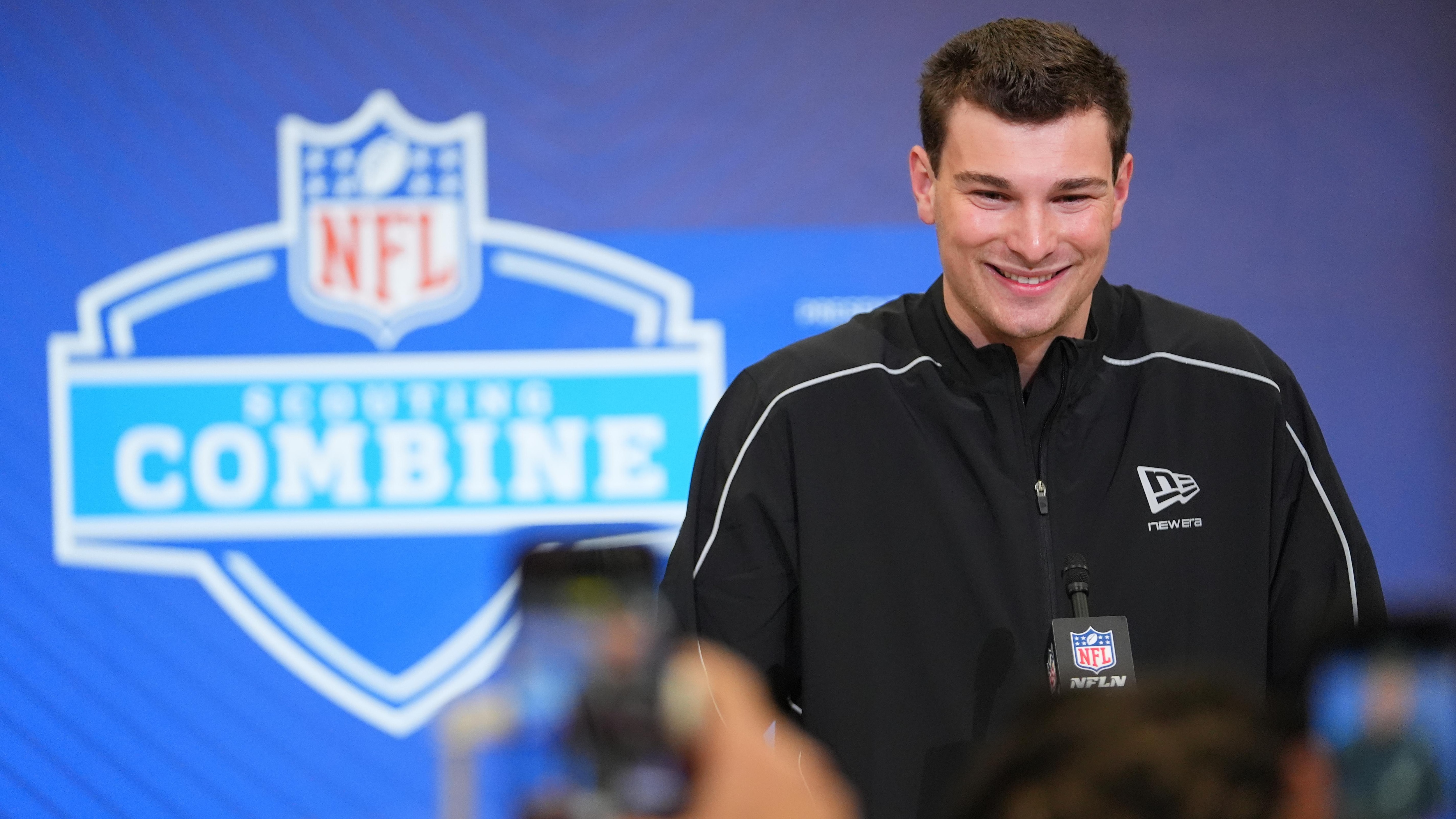 NFL Mock Draft 2.0 Football