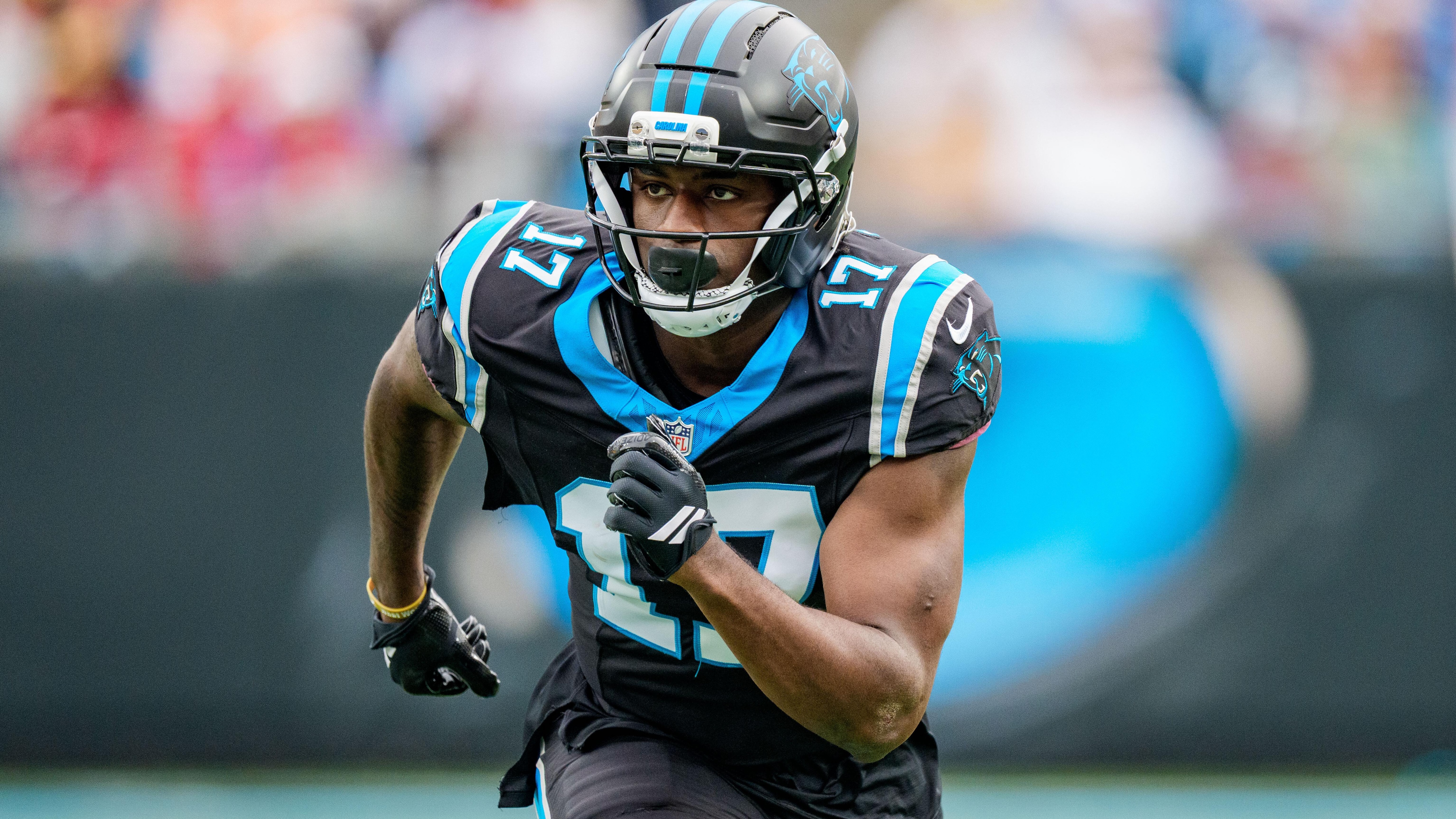 Buccaneers Panthers Football