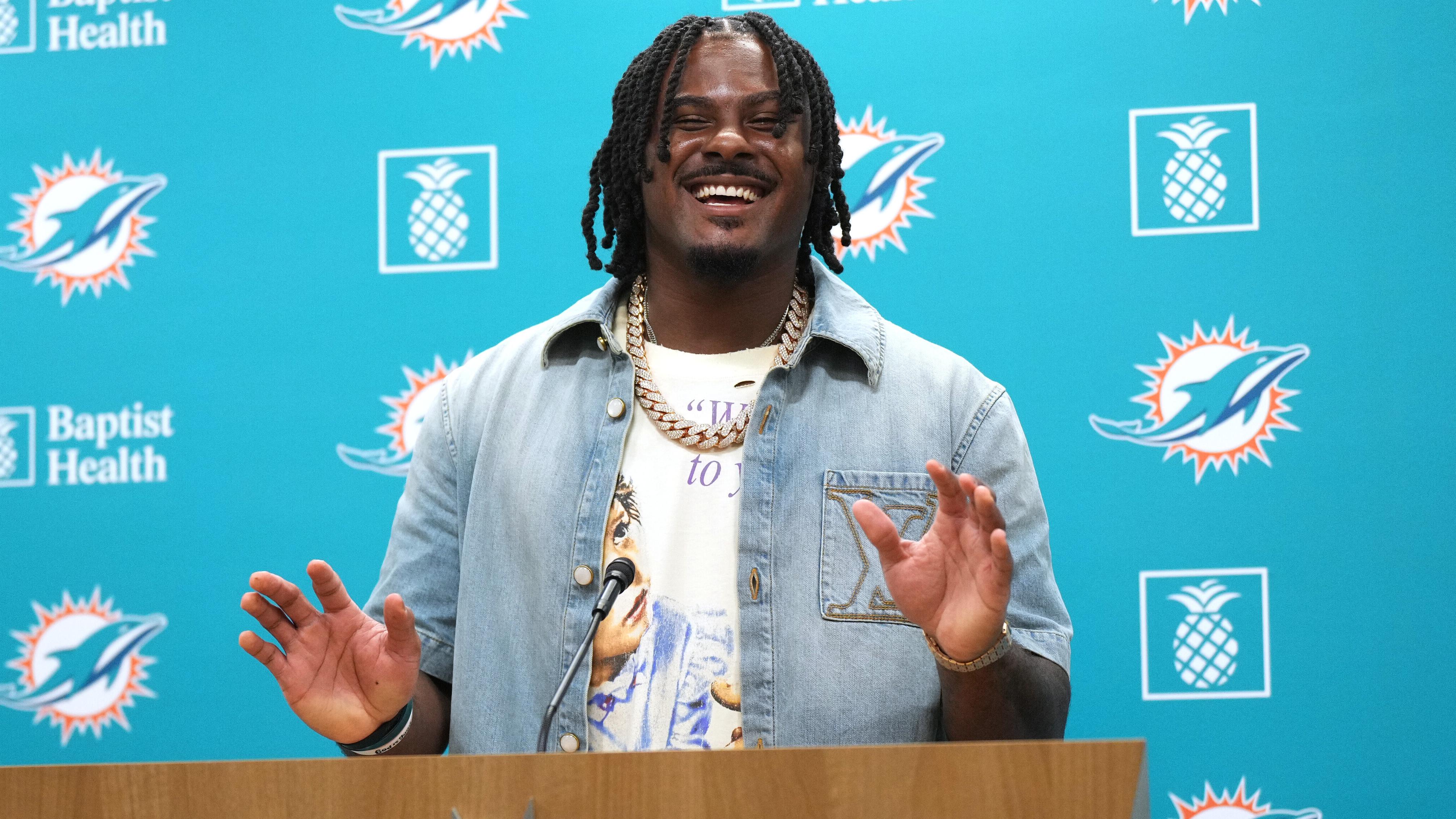 Dolphins Willis Football