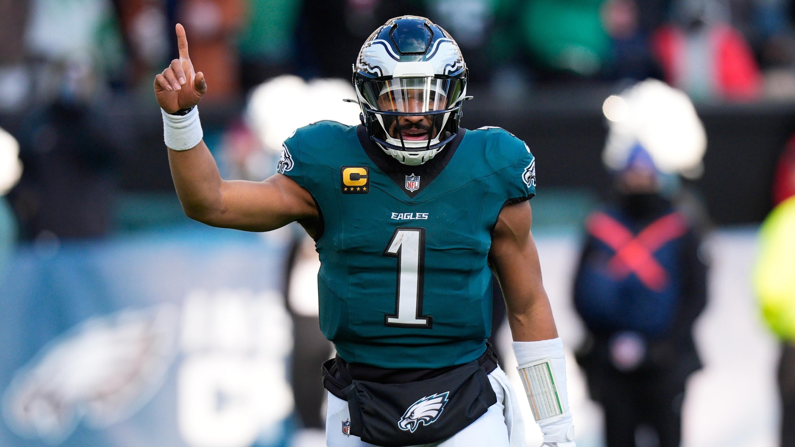 Raiders Eagles Football