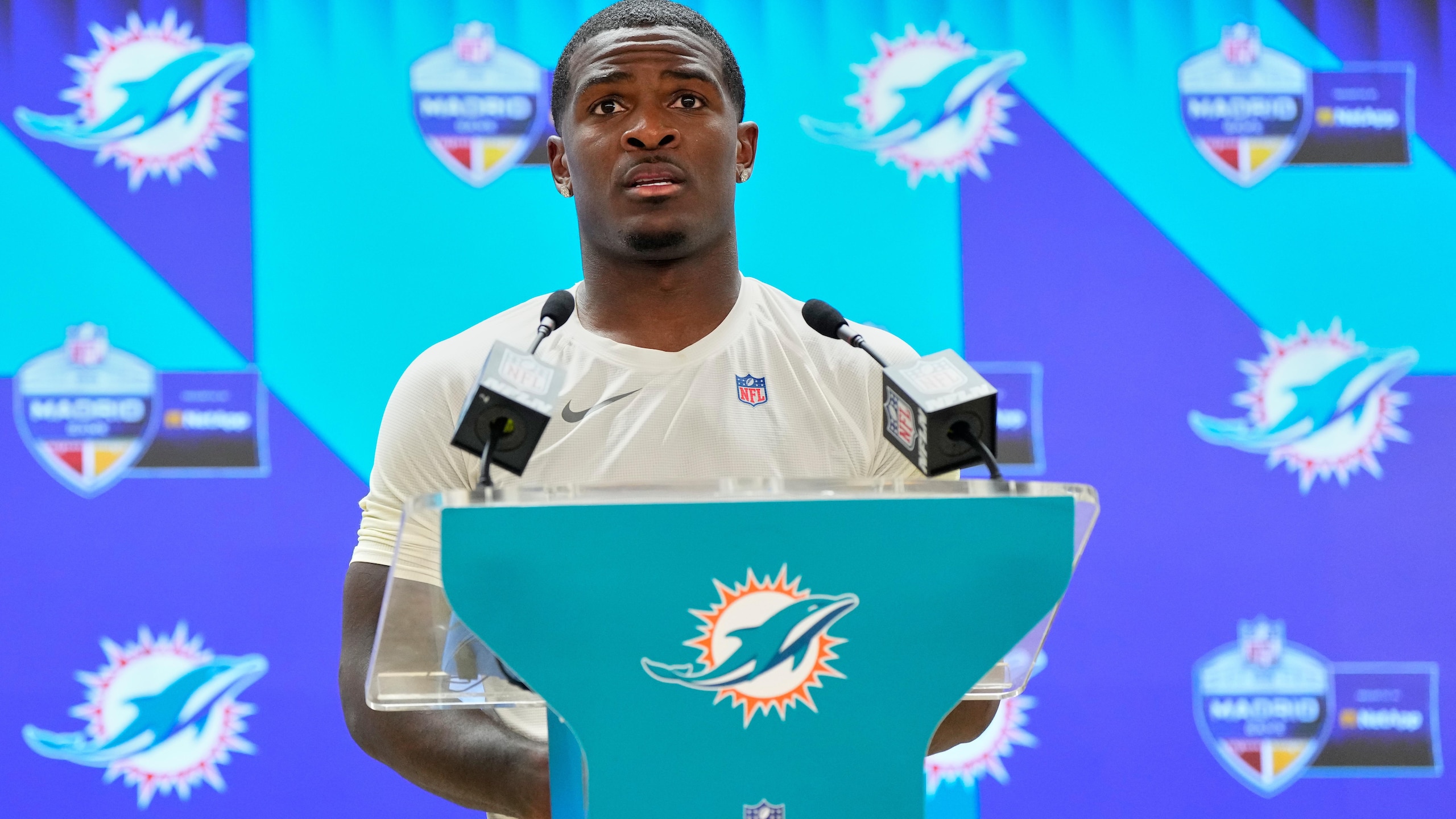 Commanders Dolphins Football