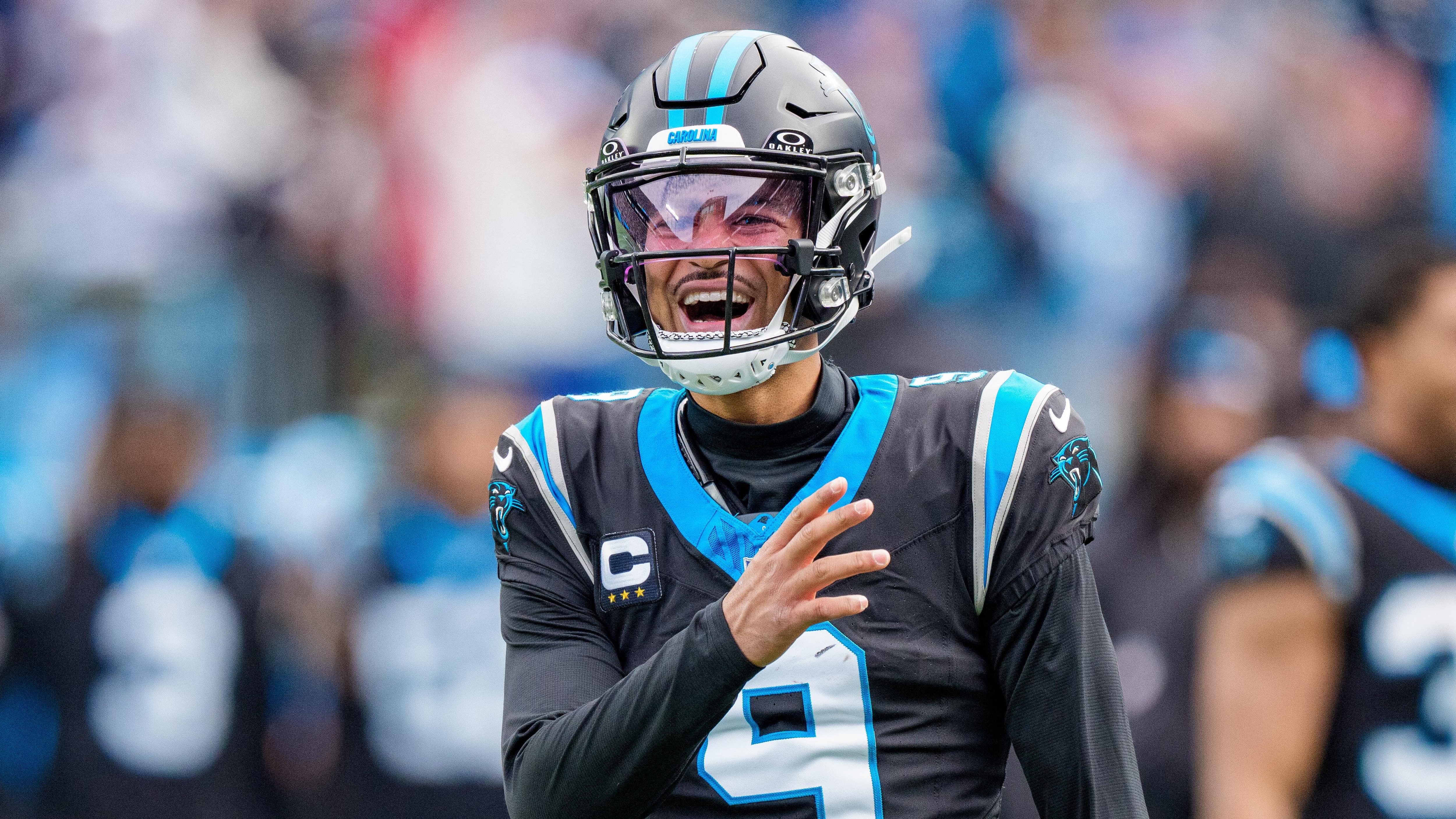 Buccaneers Panthers Football