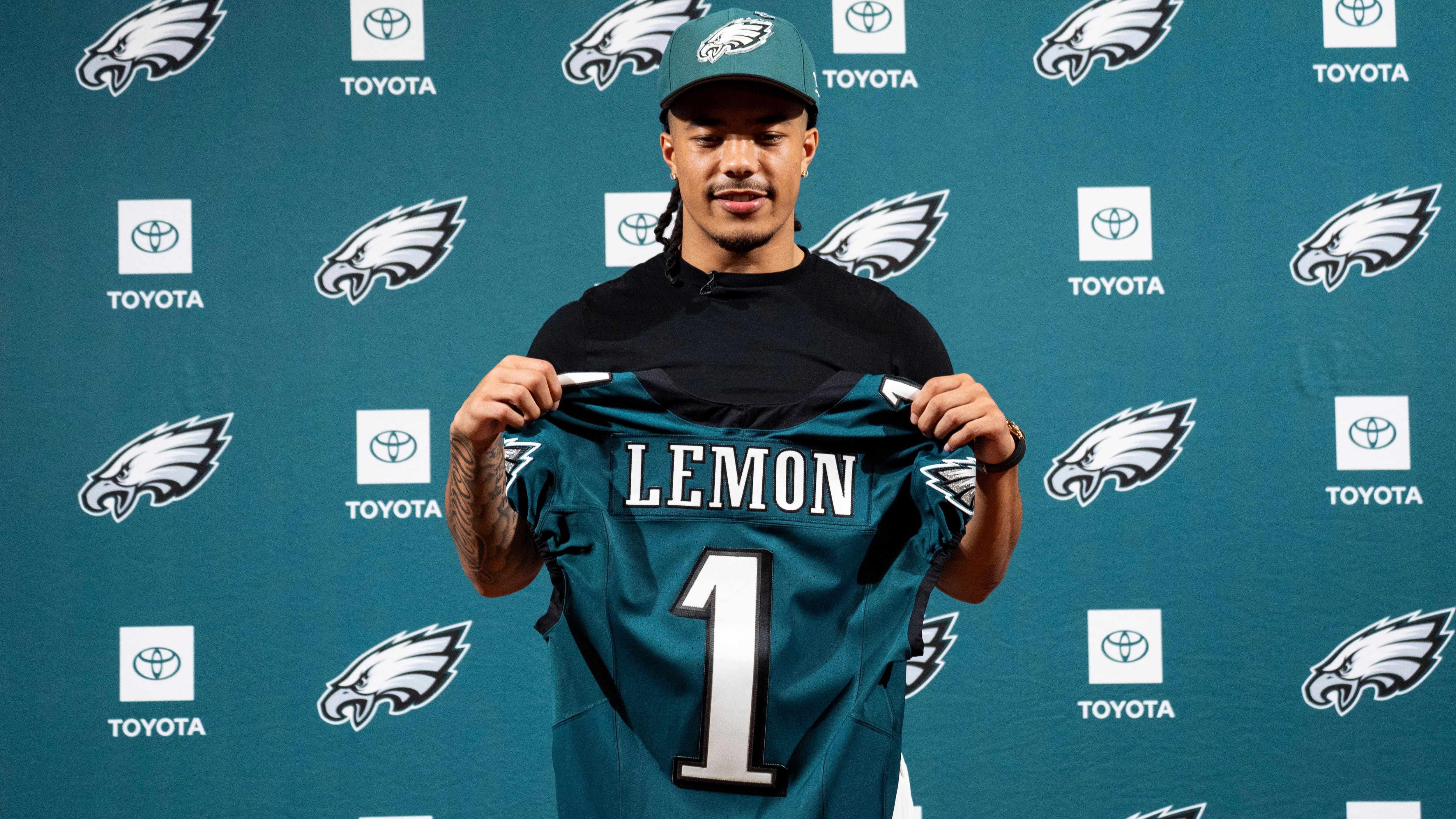 Eagles Draft Football