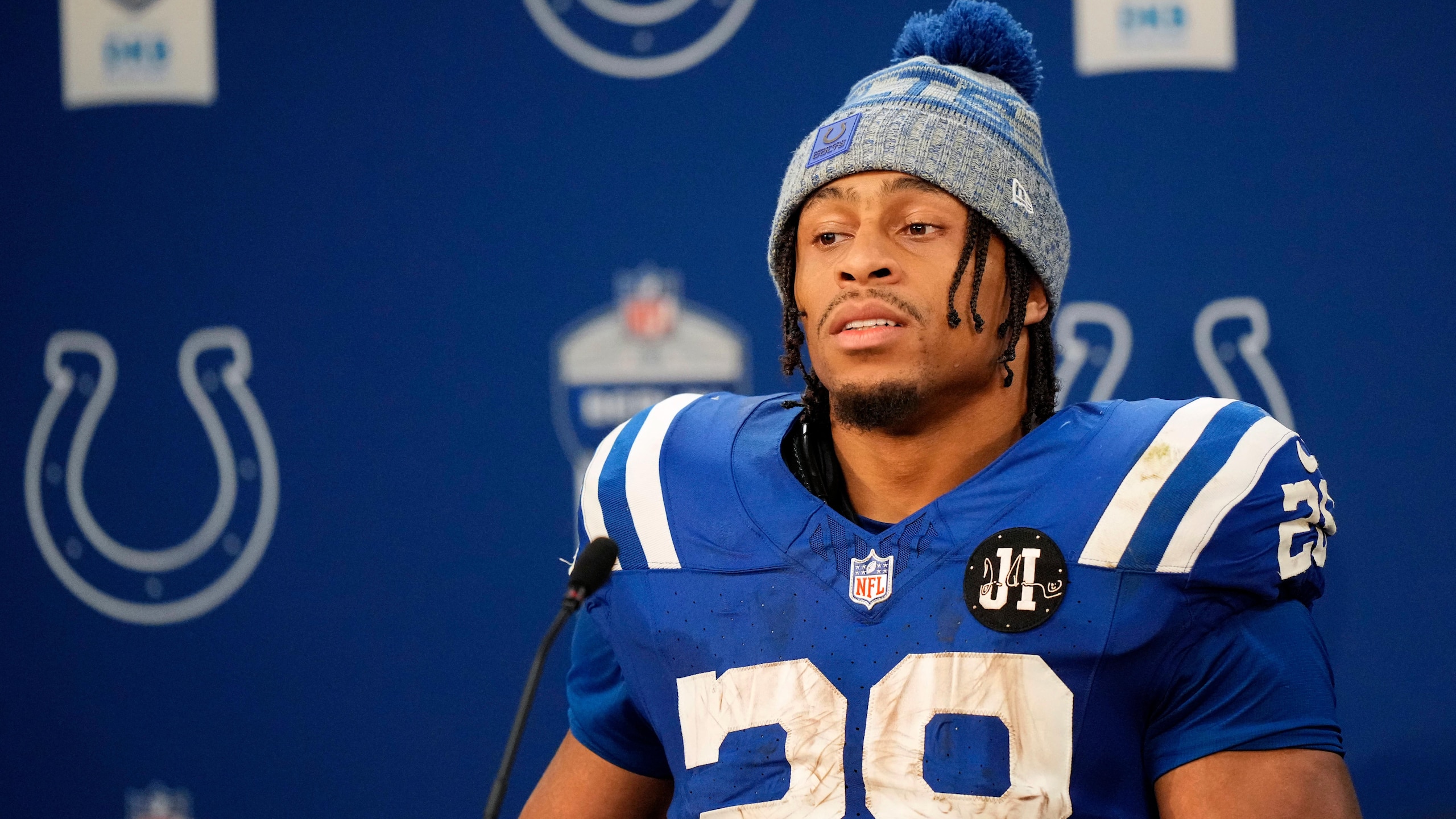 Falcons Colts Football