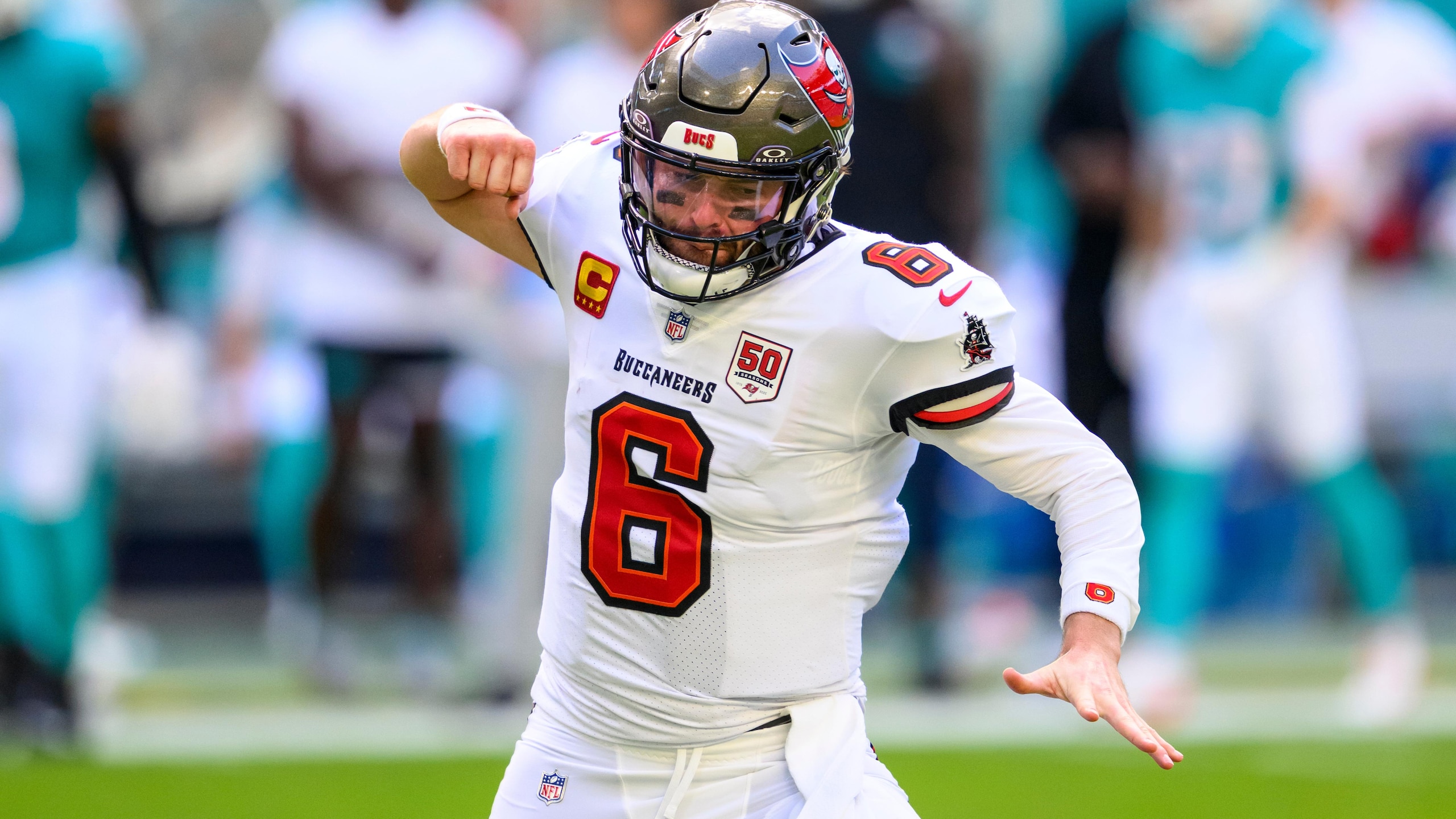Buccaneers Dolphins Football