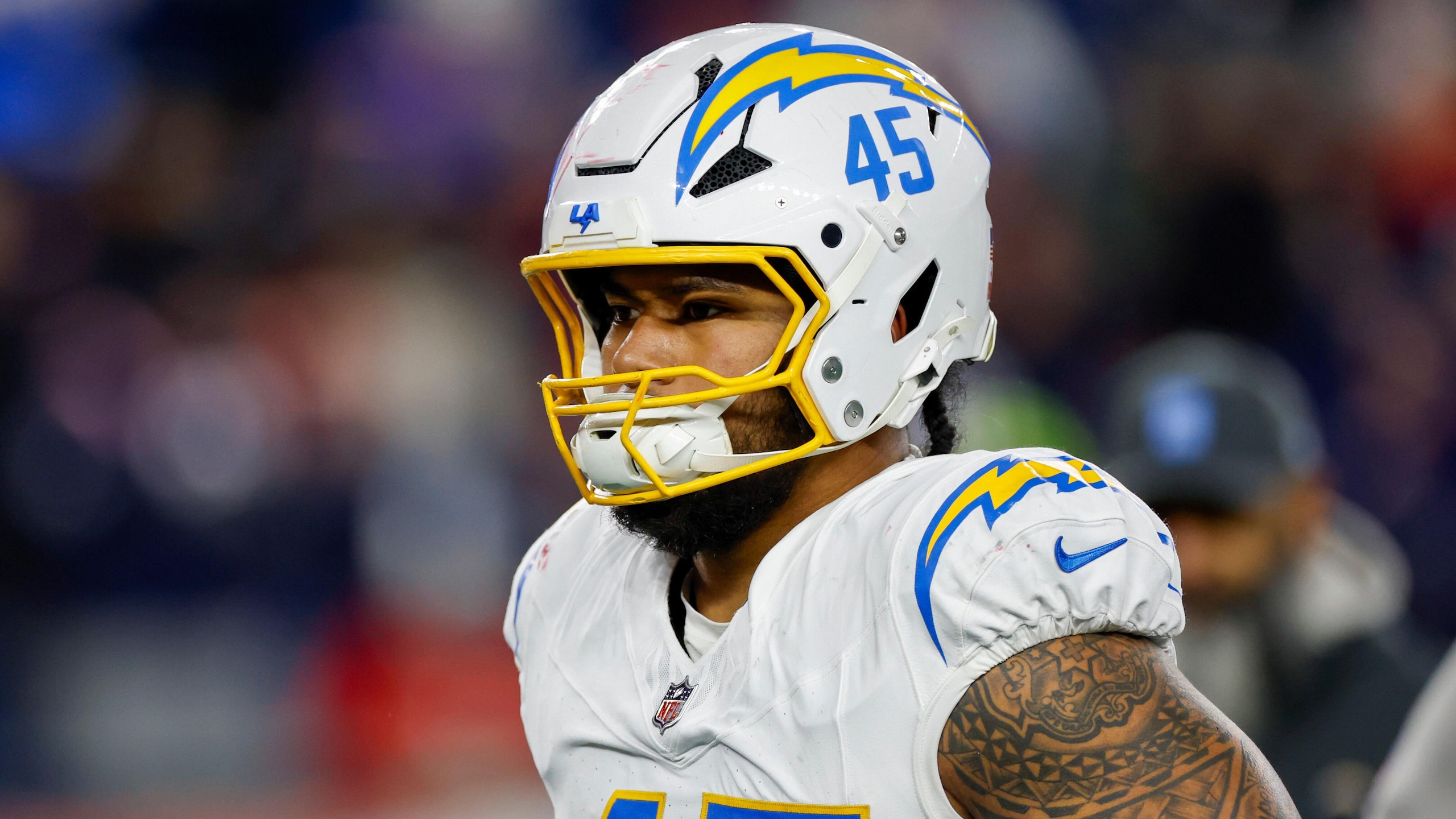 Chargers Patriots Football