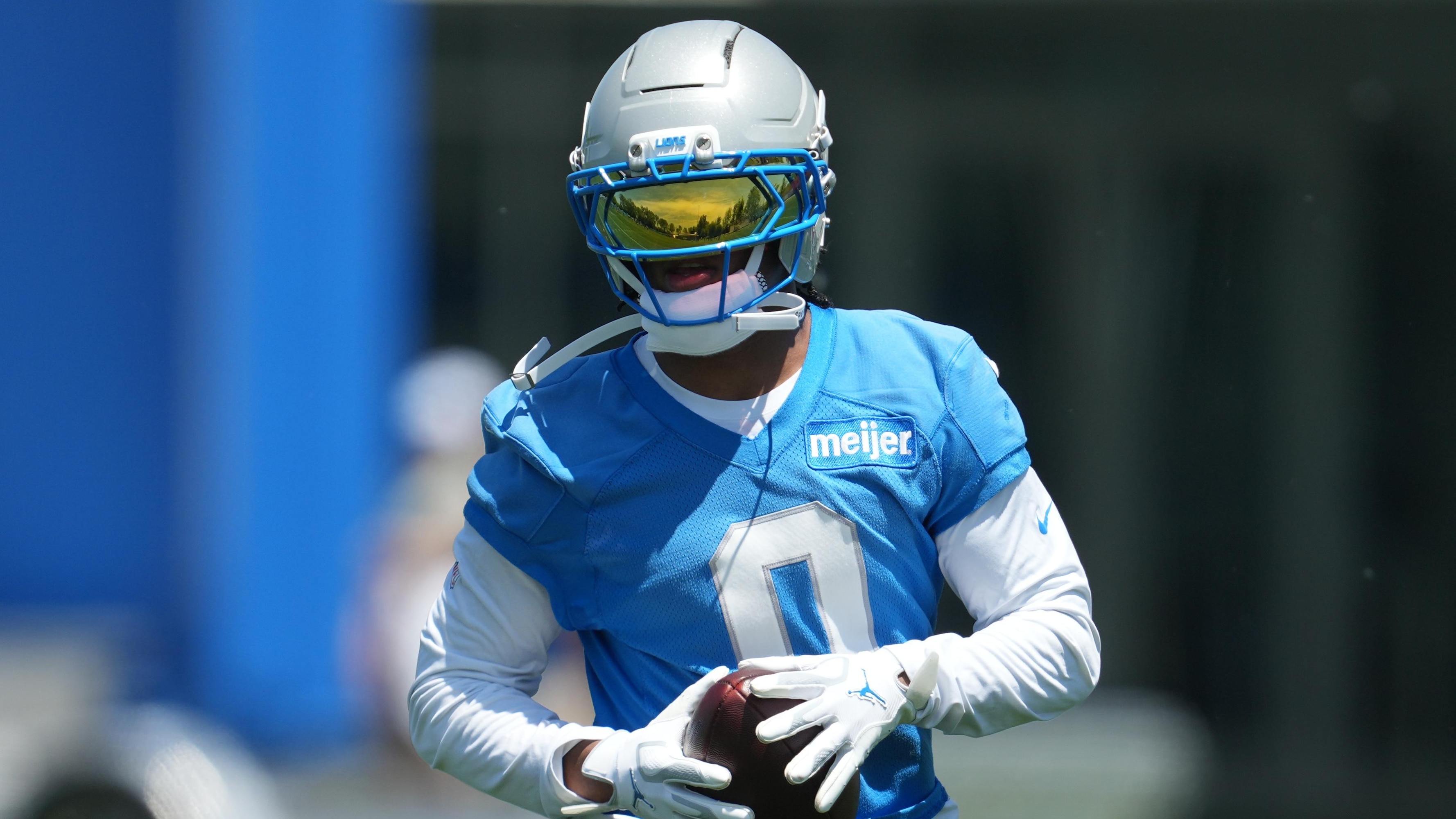 Jahmyr Gibbs' Lions Contract Extension Projected by NFL Insider in Video, RB Could 'Reset' Market