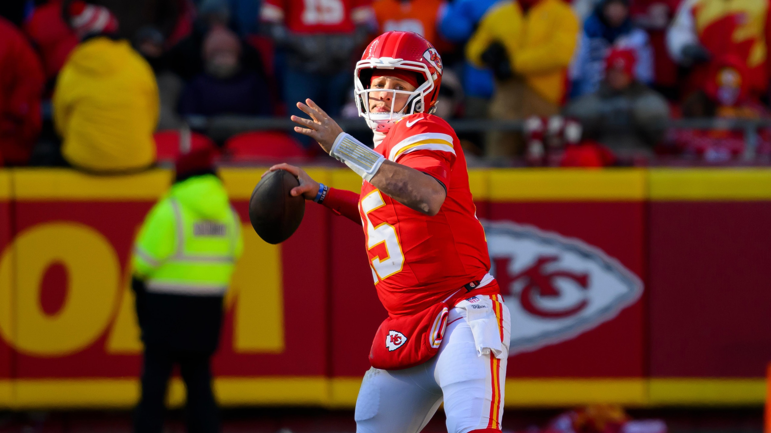 Chargers Chiefs Football