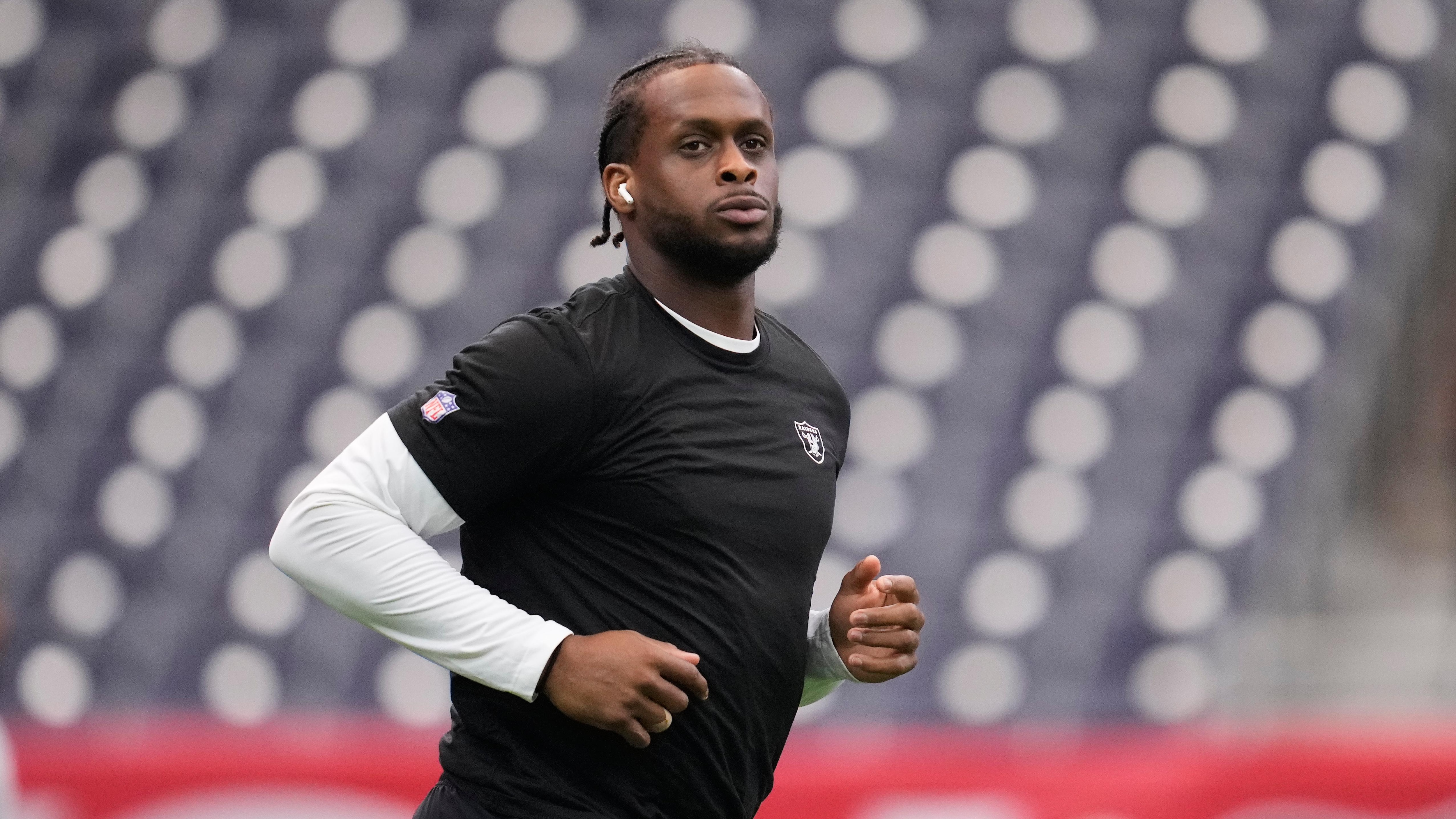 Jets Geno Smith Returns Football