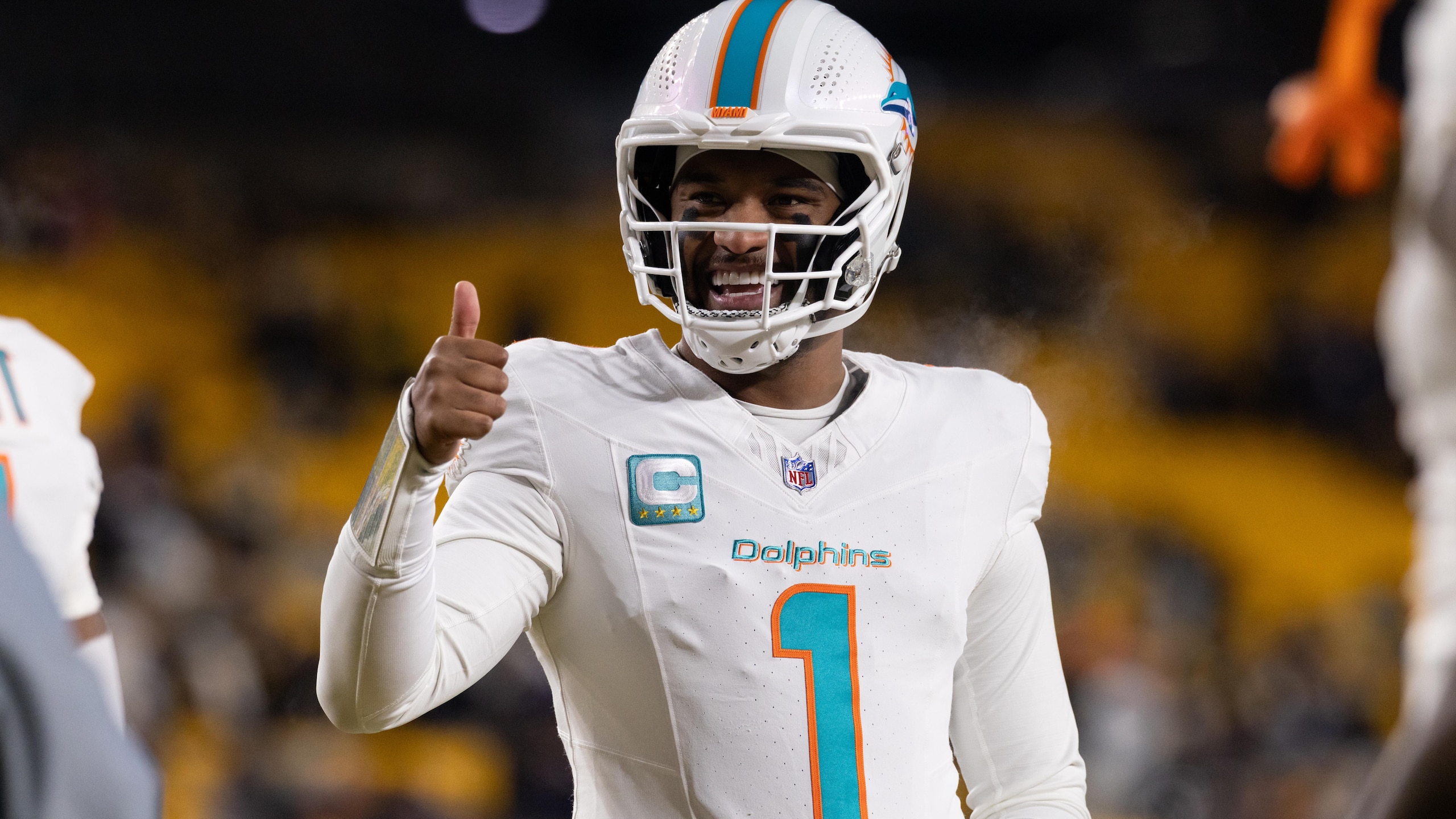Dolphins Steelers Football