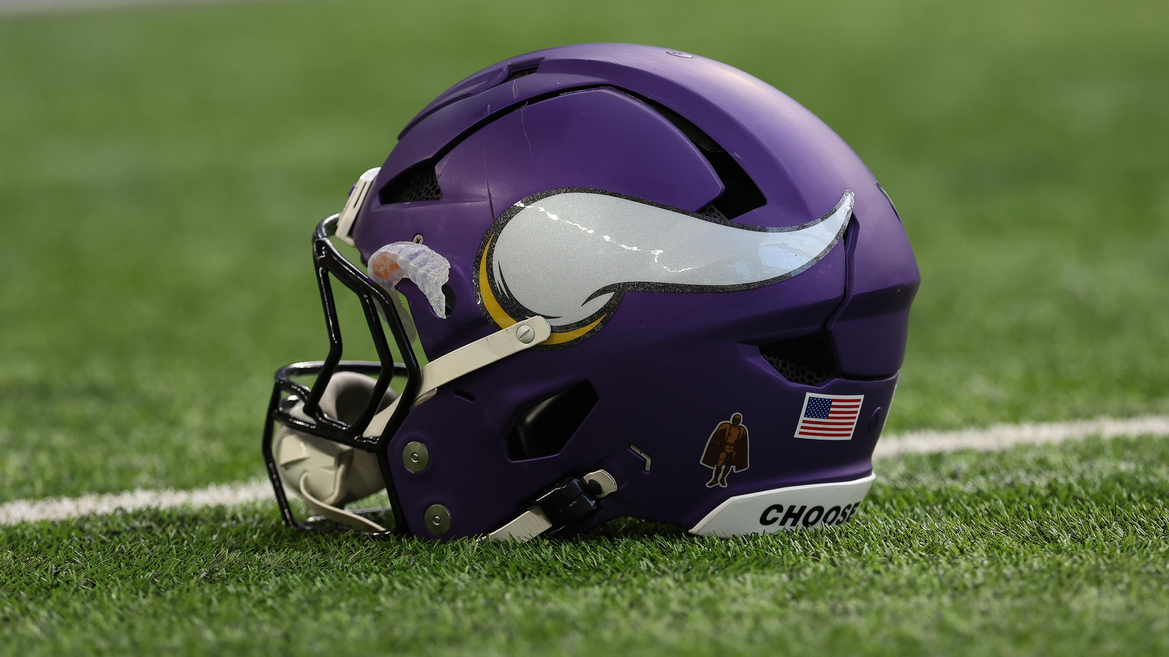 Commanders Vikings Football