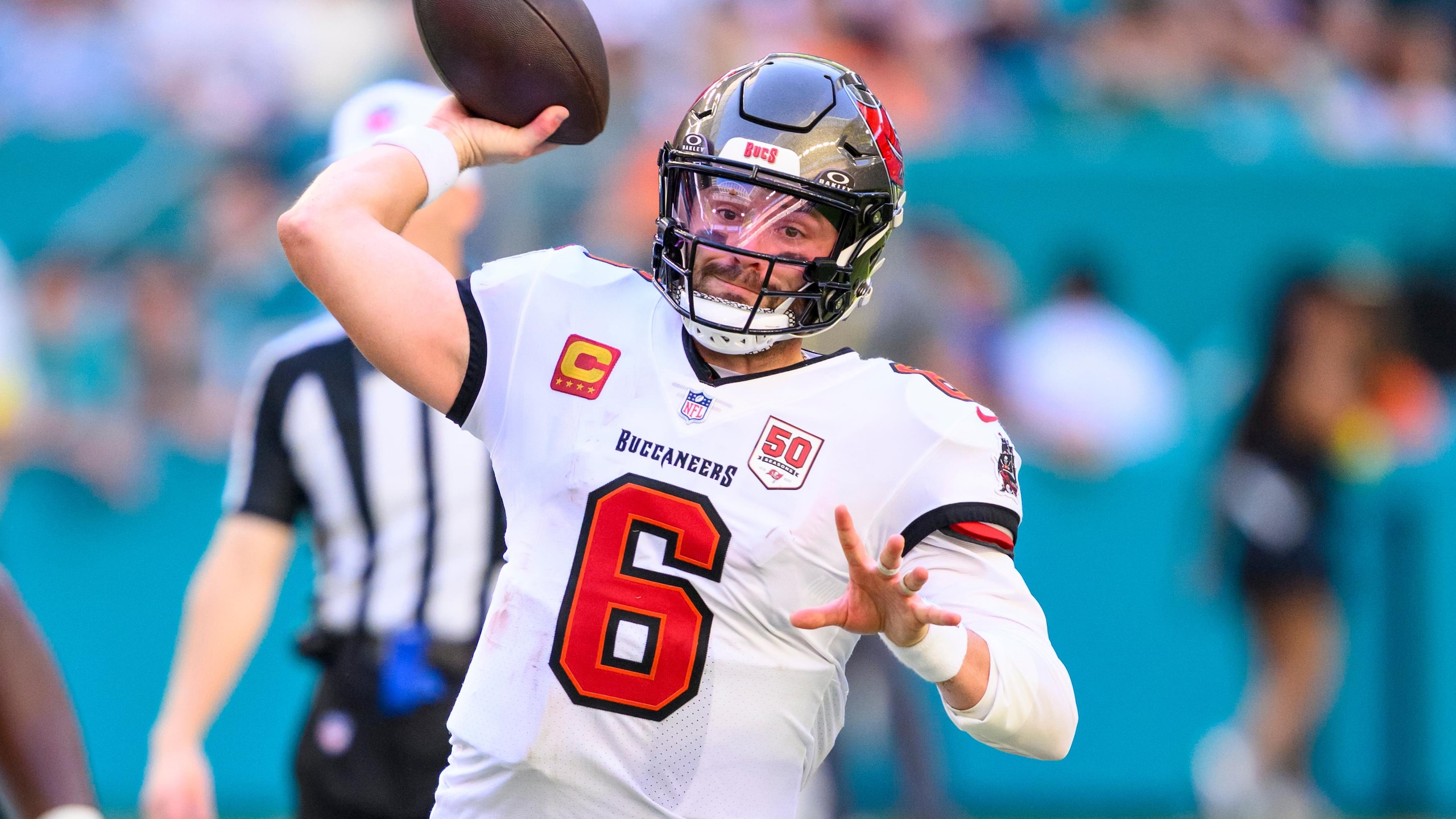 Buccaneers Dolphins Football
