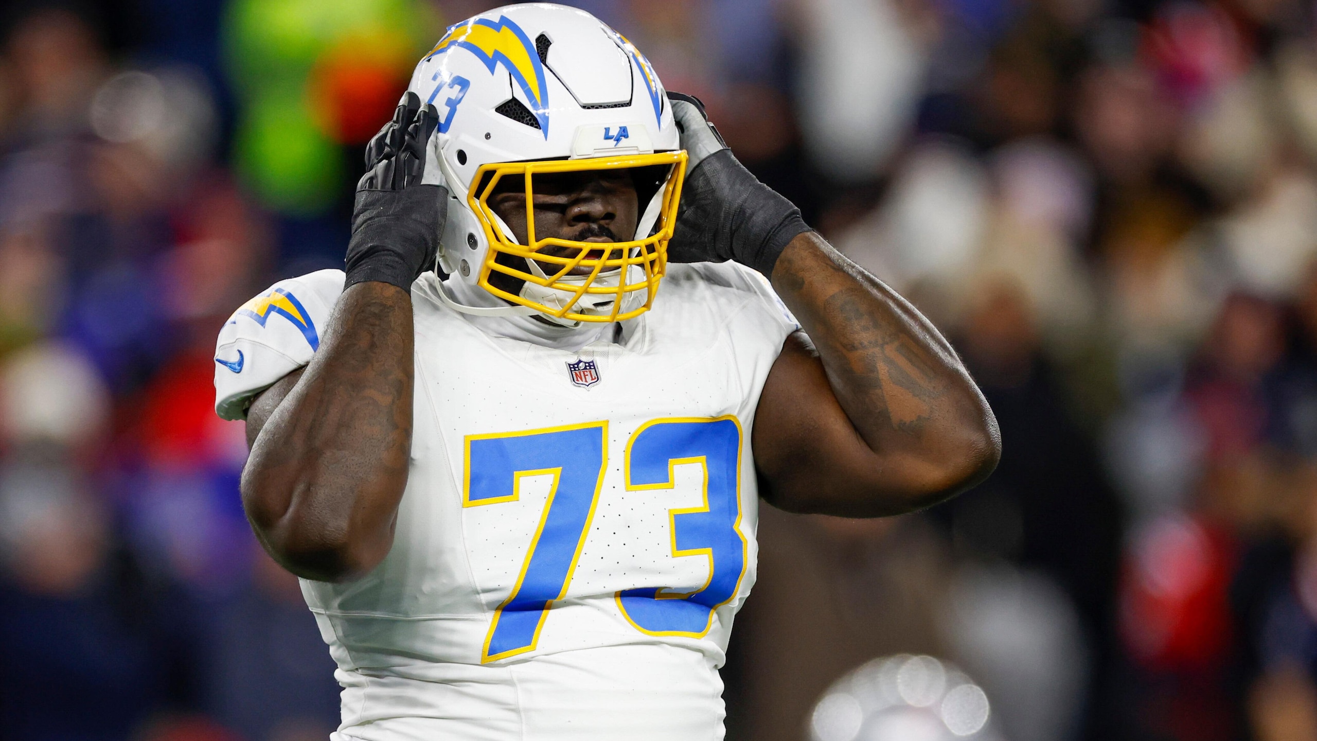 Chargers Patriots Football