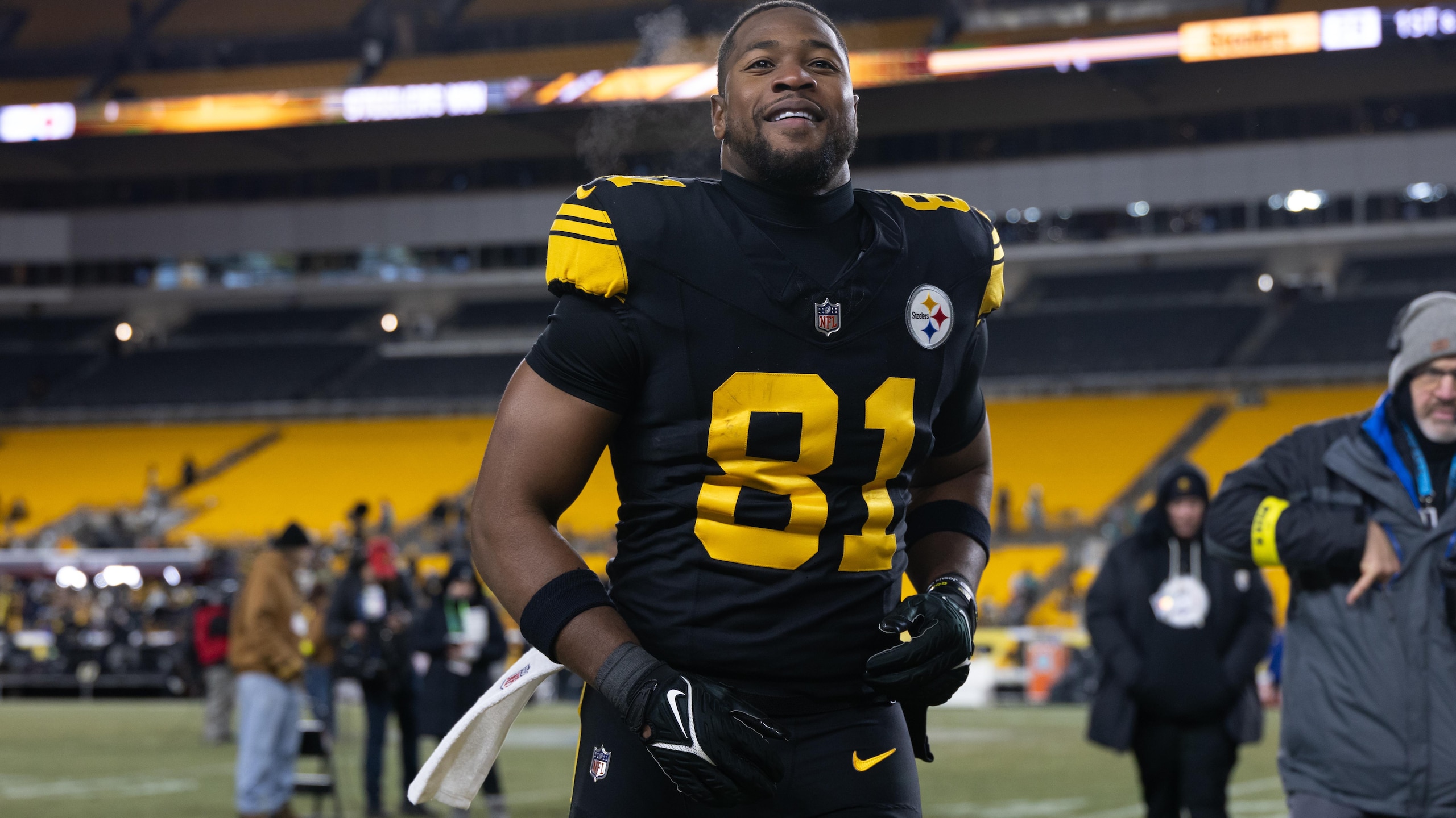 Dolphins Steelers Football