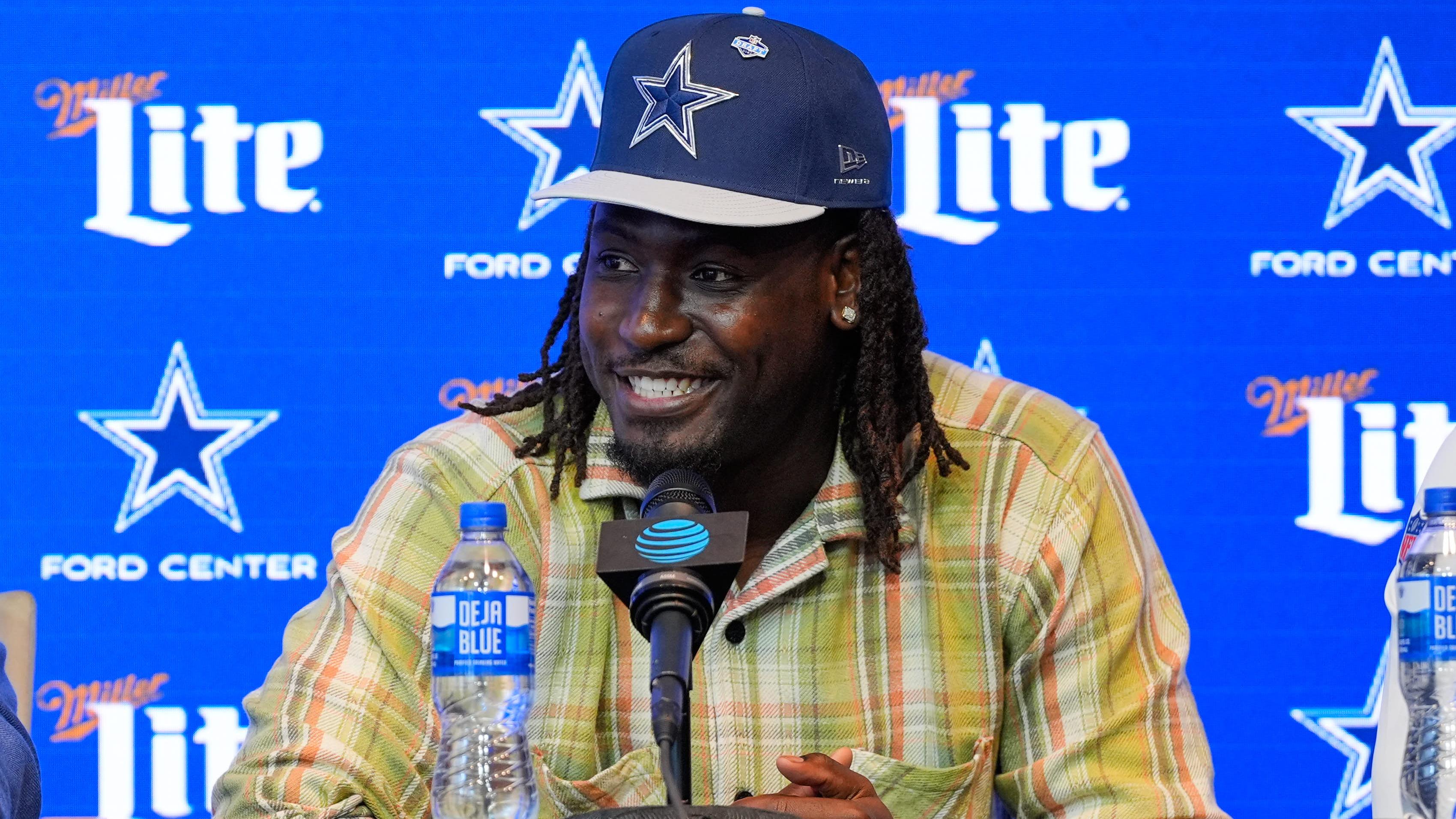 Cowboys Lawrence Football