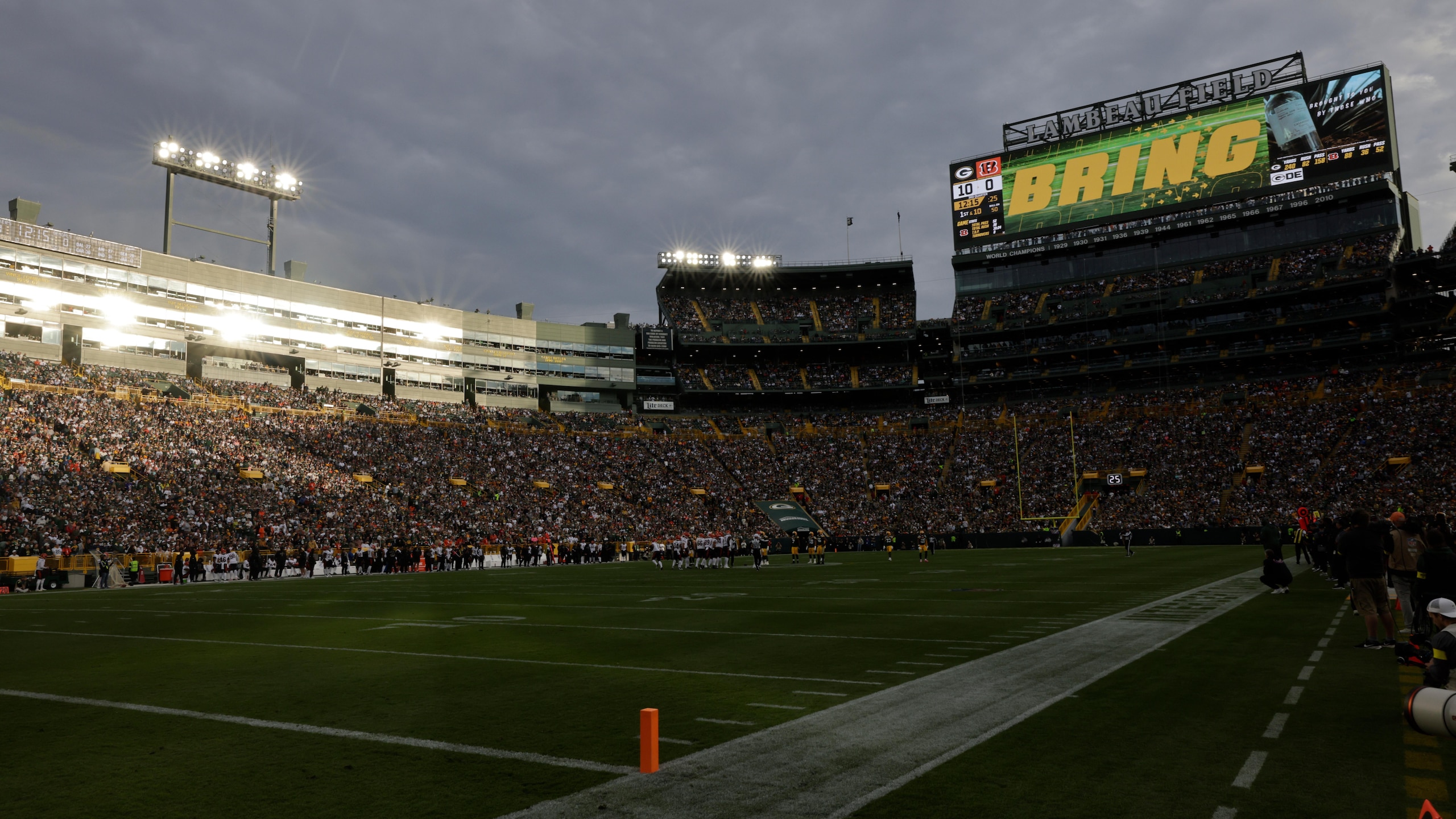 Bengals Packers Football