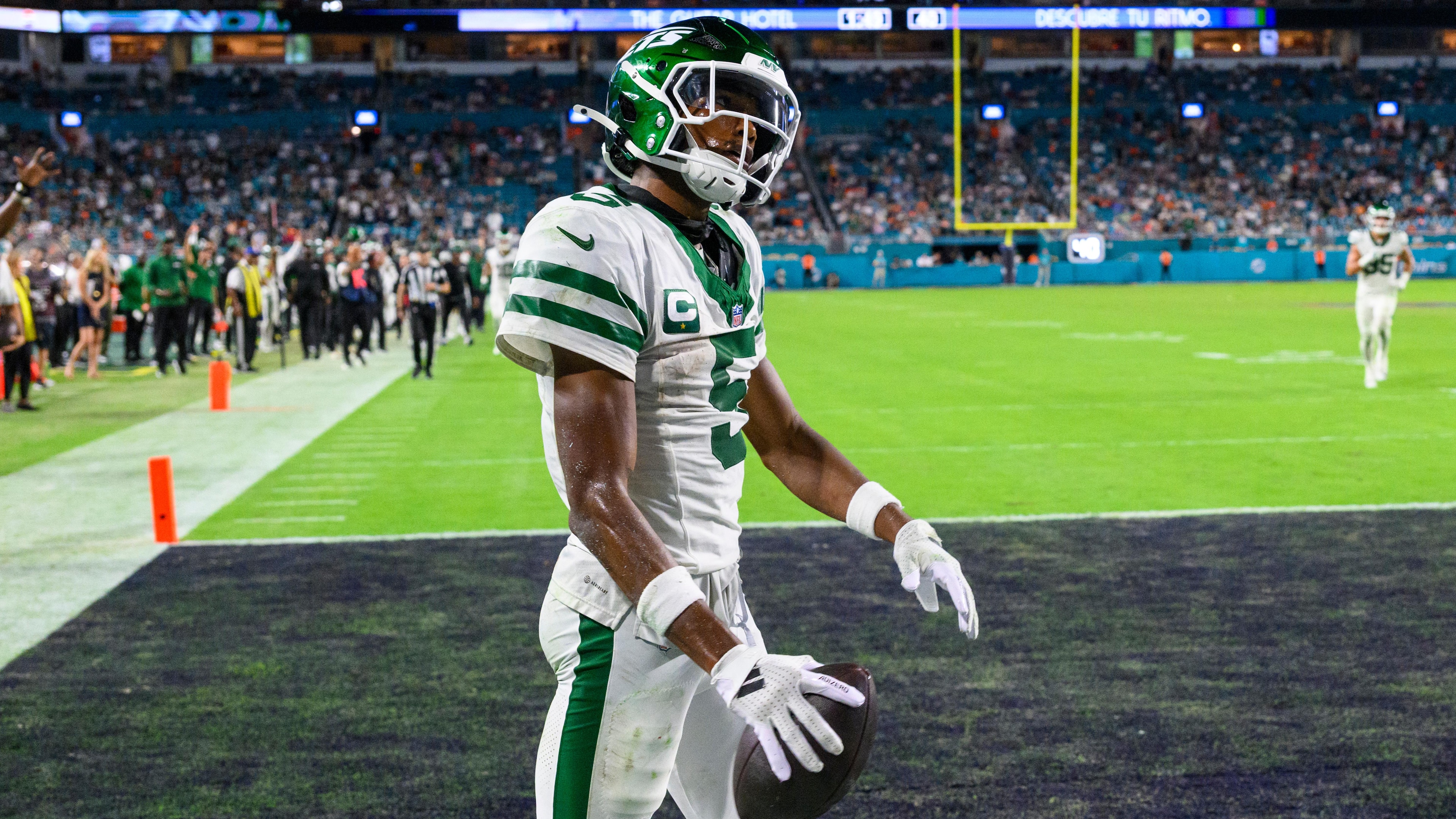 Jets Dolphins Football
