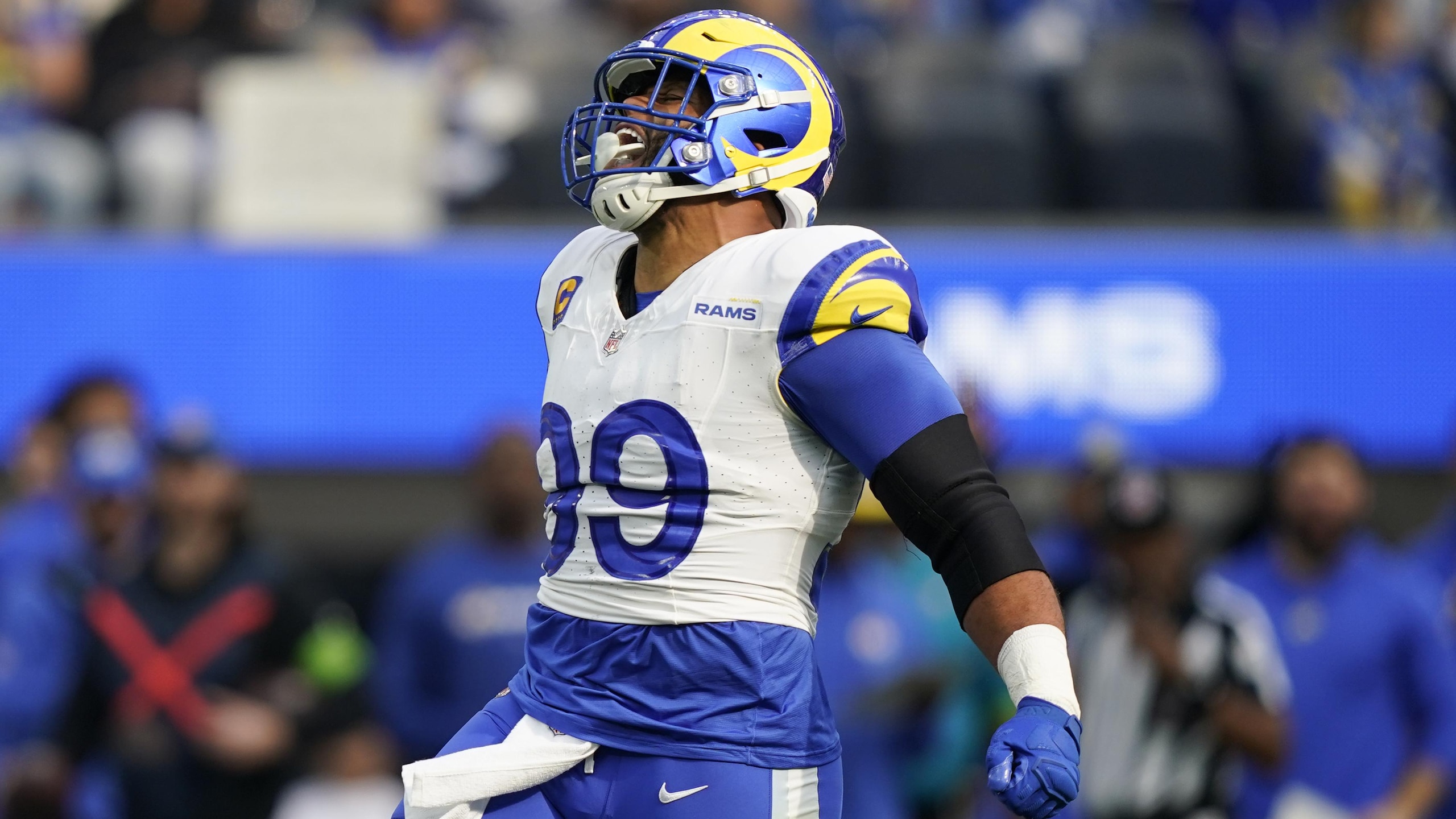 Browns Rams Football