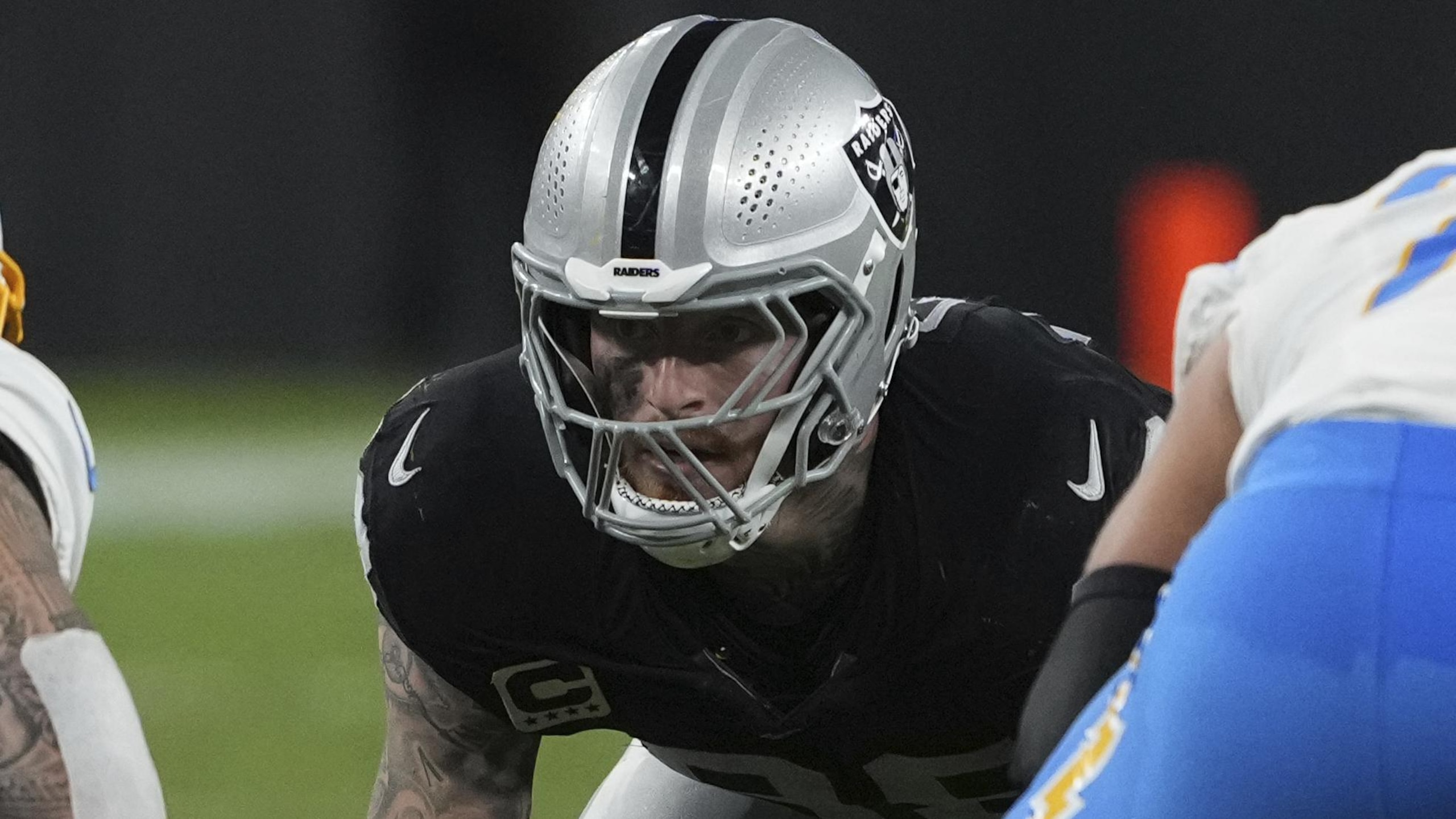 Chargers Raiders Football
