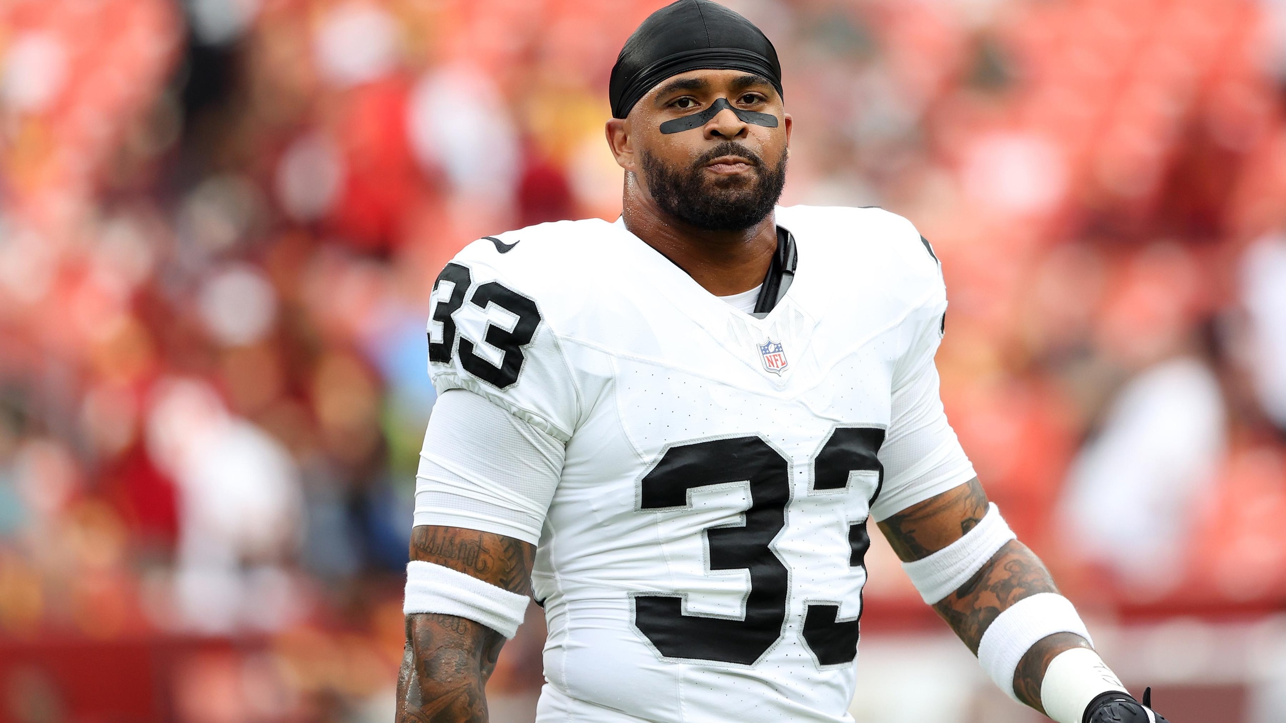 Raiders Commanders Football
