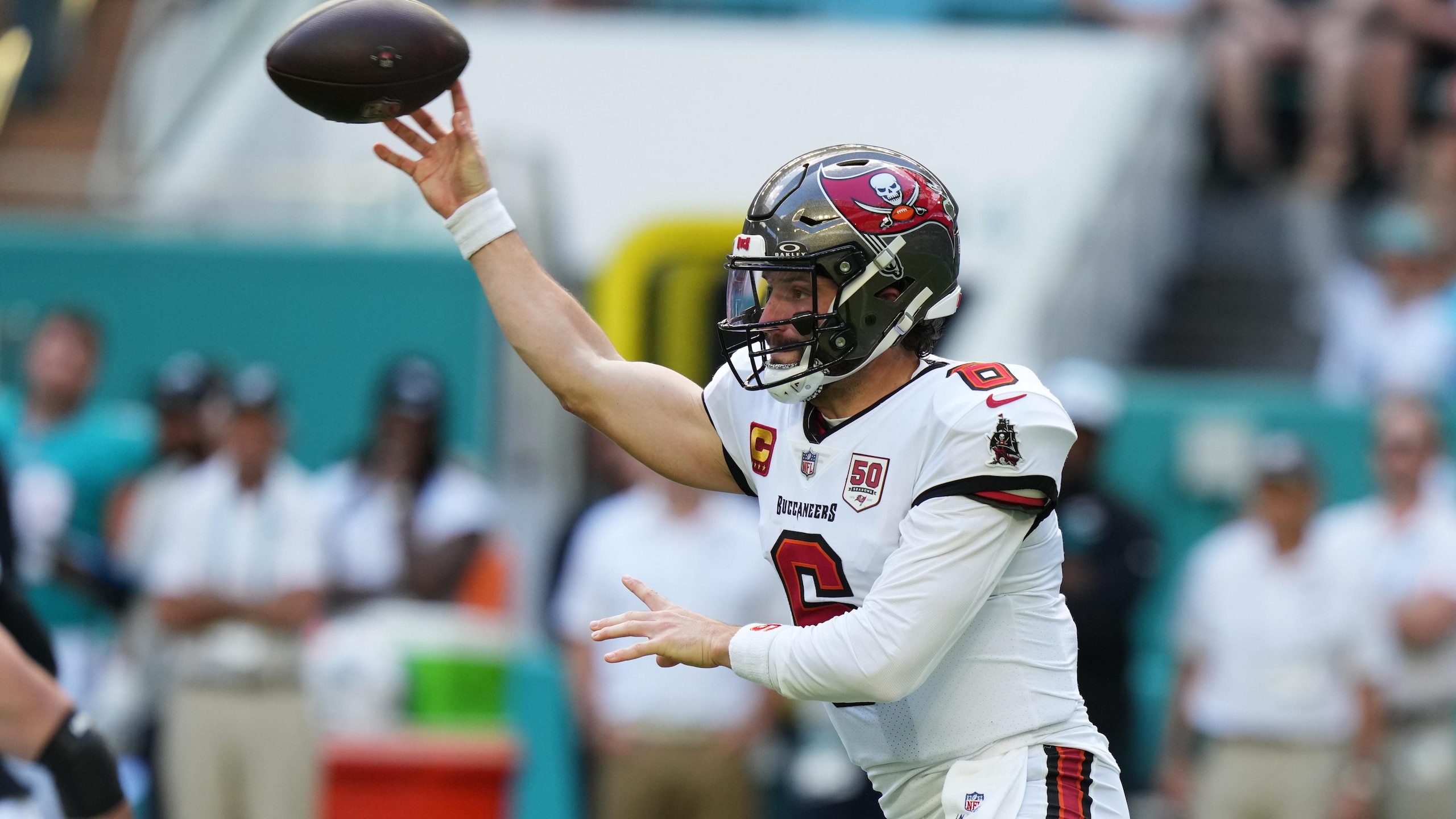 Buccaneers Dolphins Football