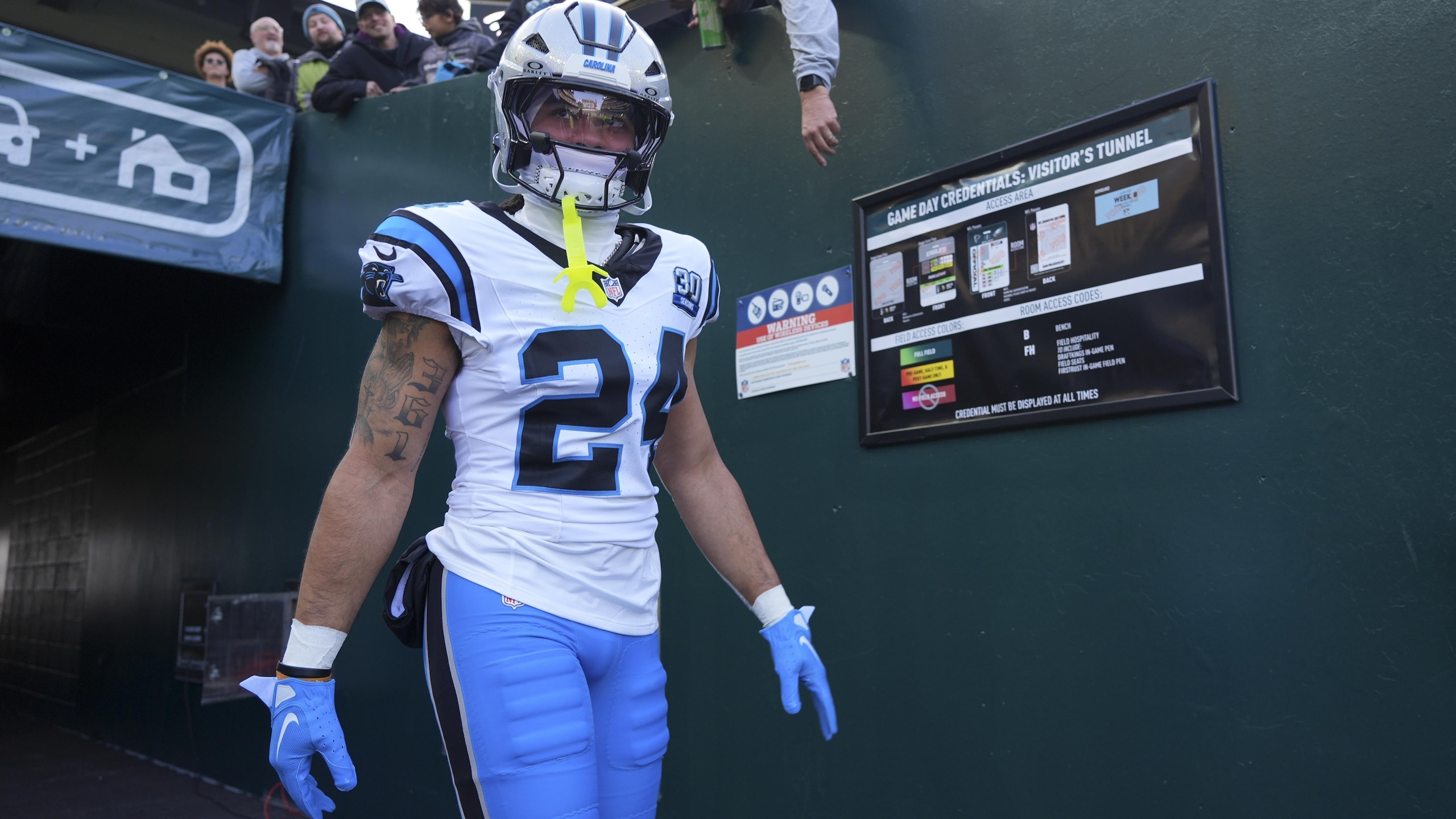 Panthers Eagles Football