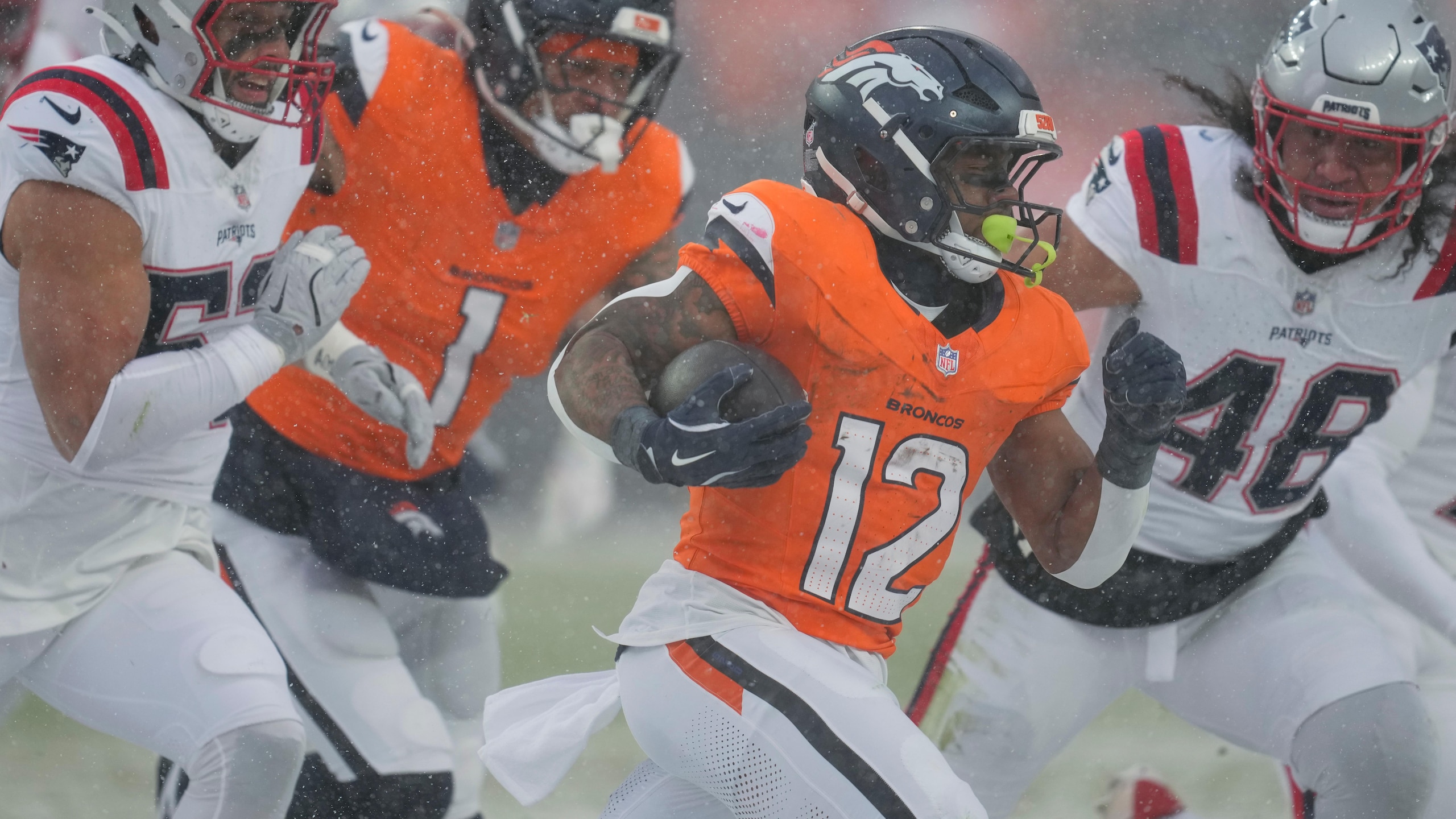 Patriots Broncos Football