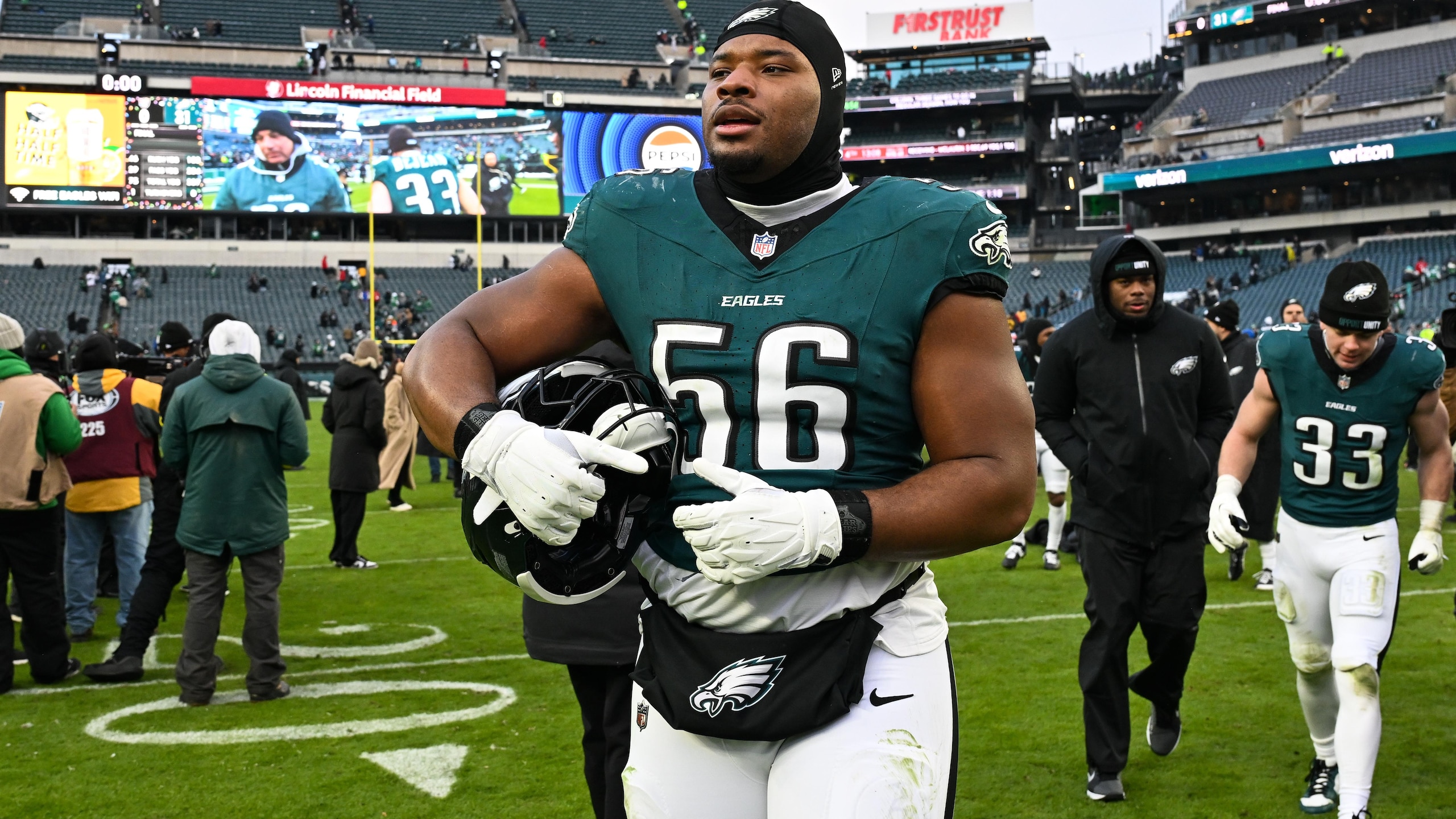Raiders Eagles Football