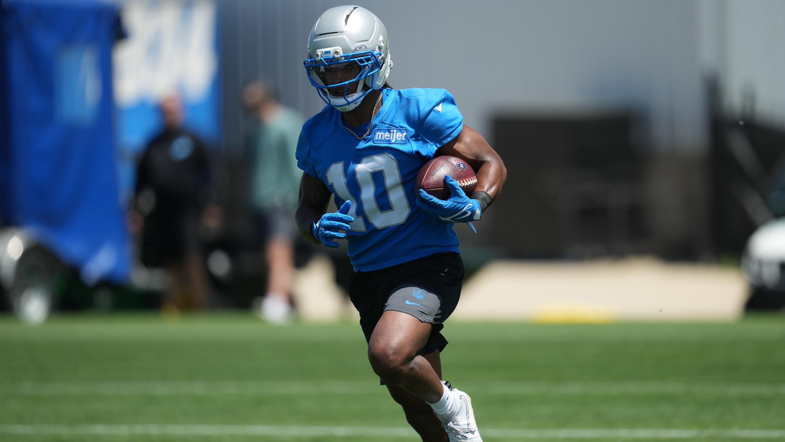 Lions Football