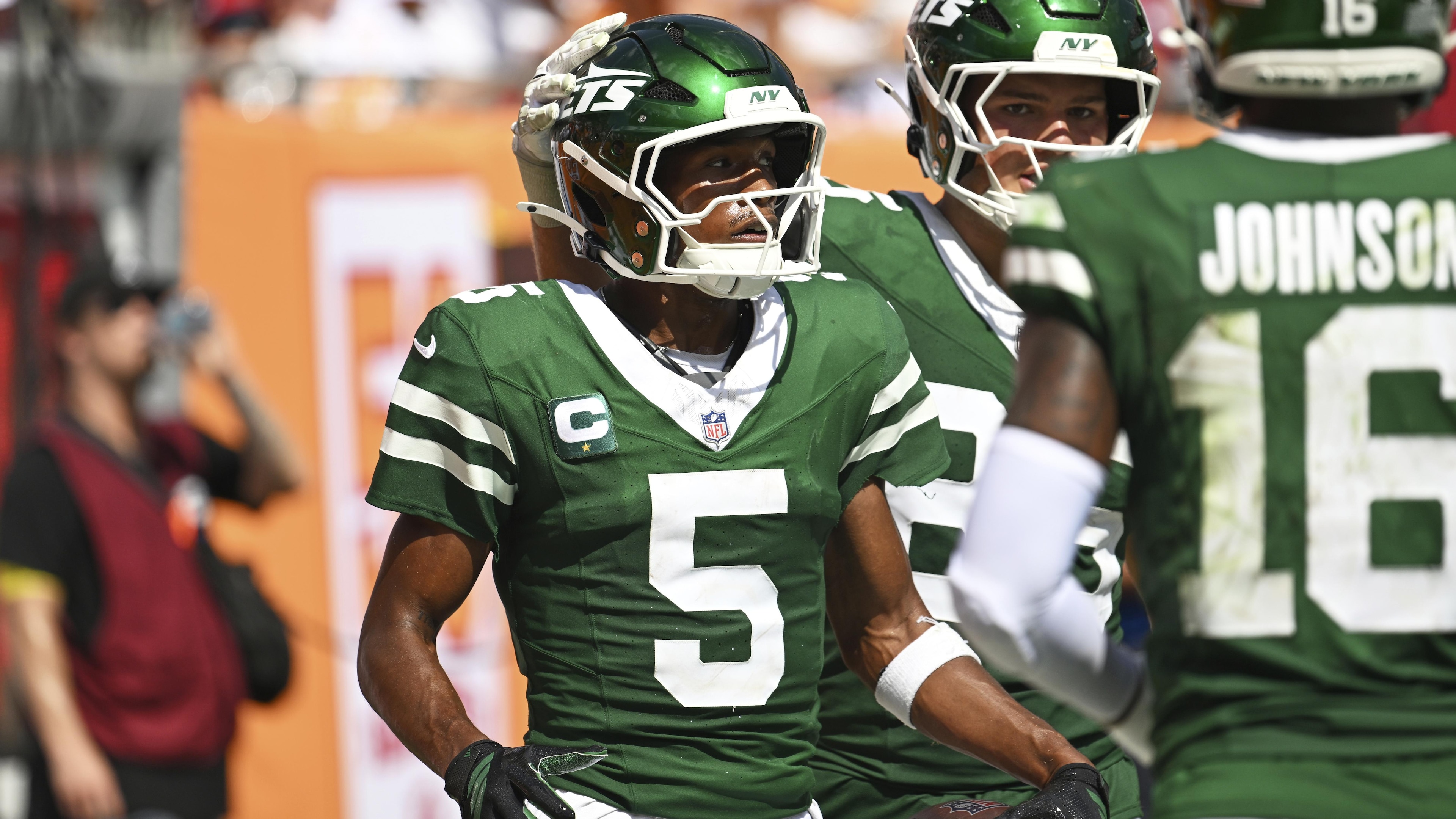 Jets Buccaneers Football