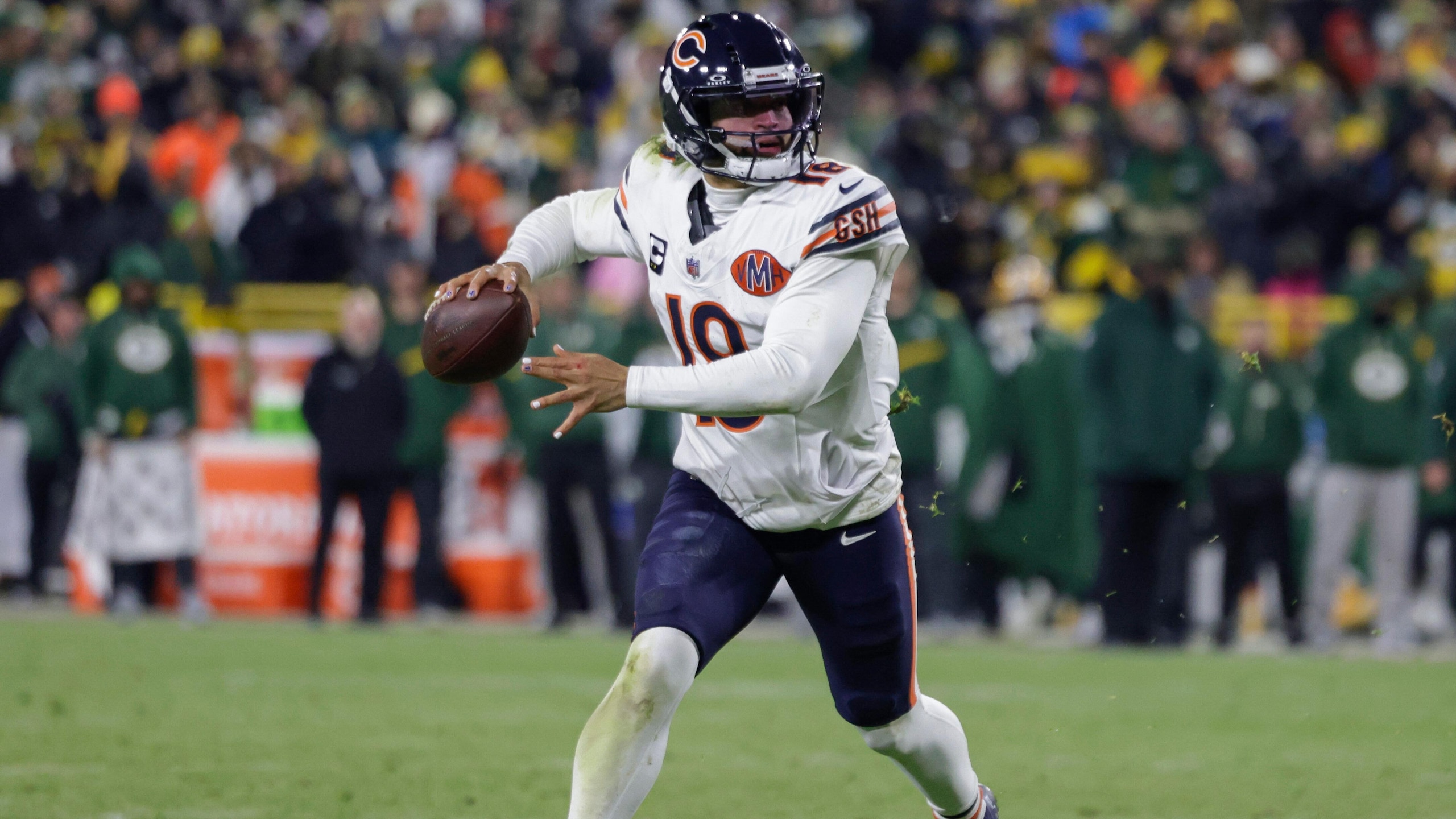 Bears Packers Football