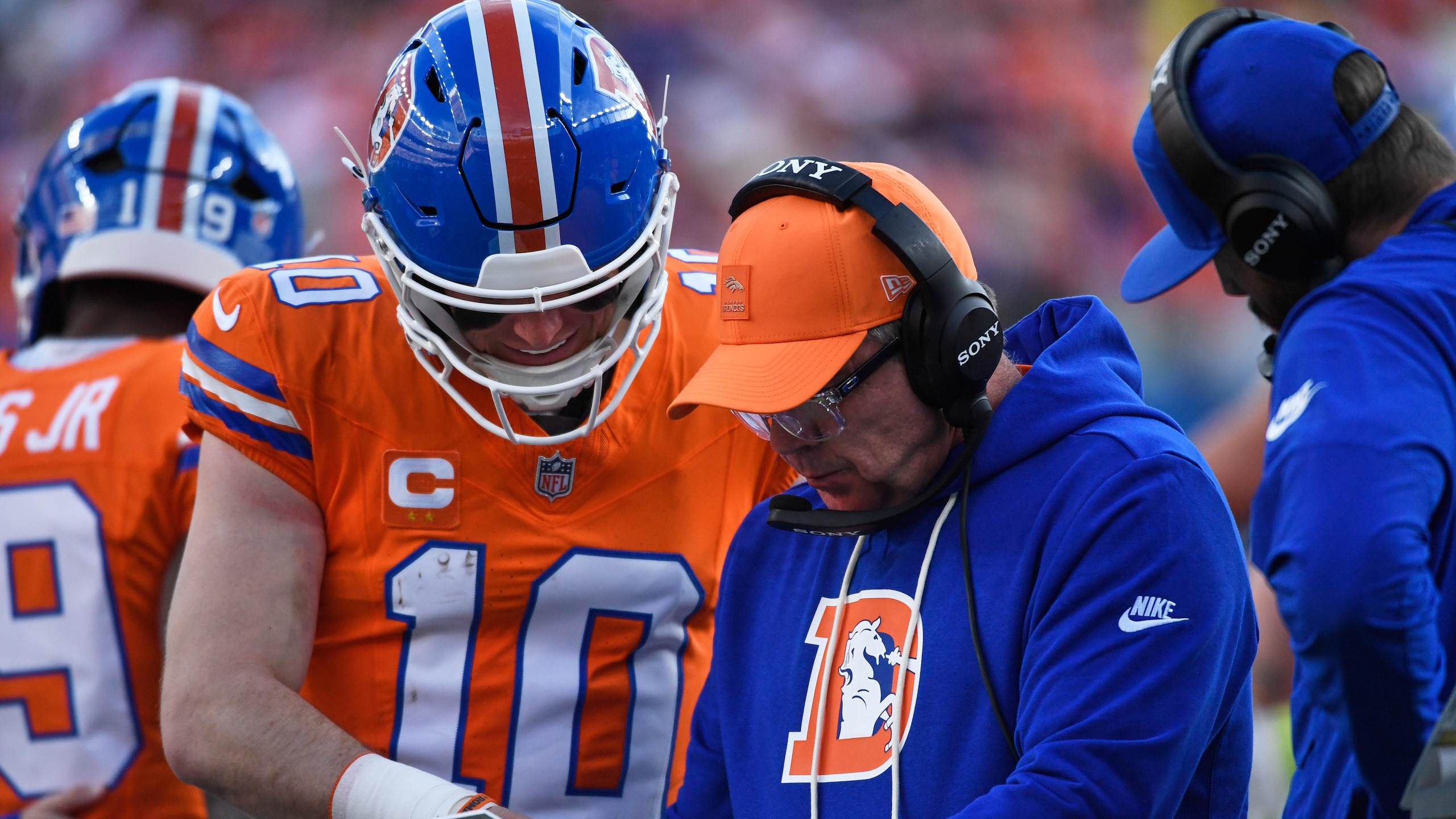 Top 5 Coaches Football