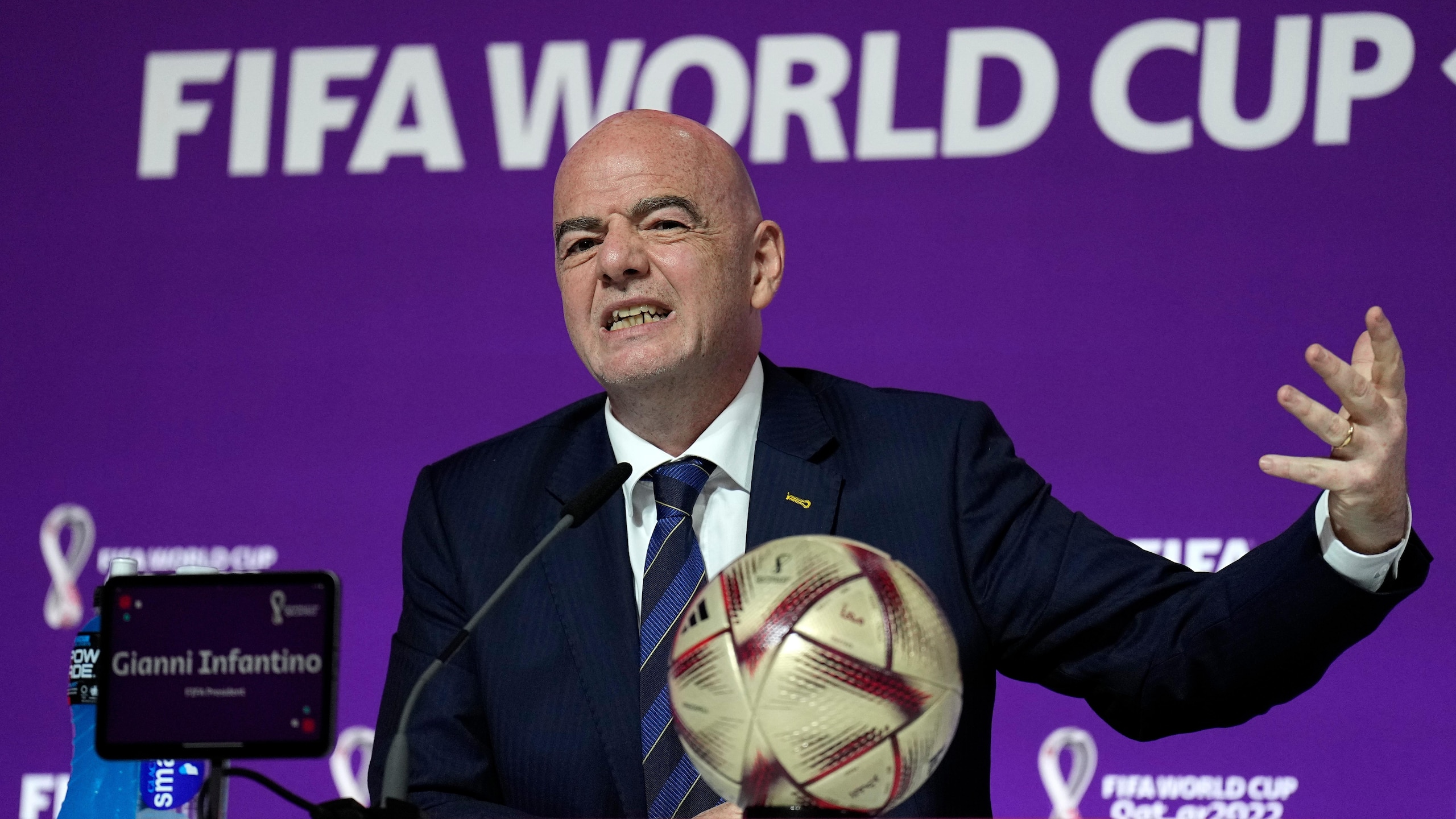WCup FIFA Investors Soccer