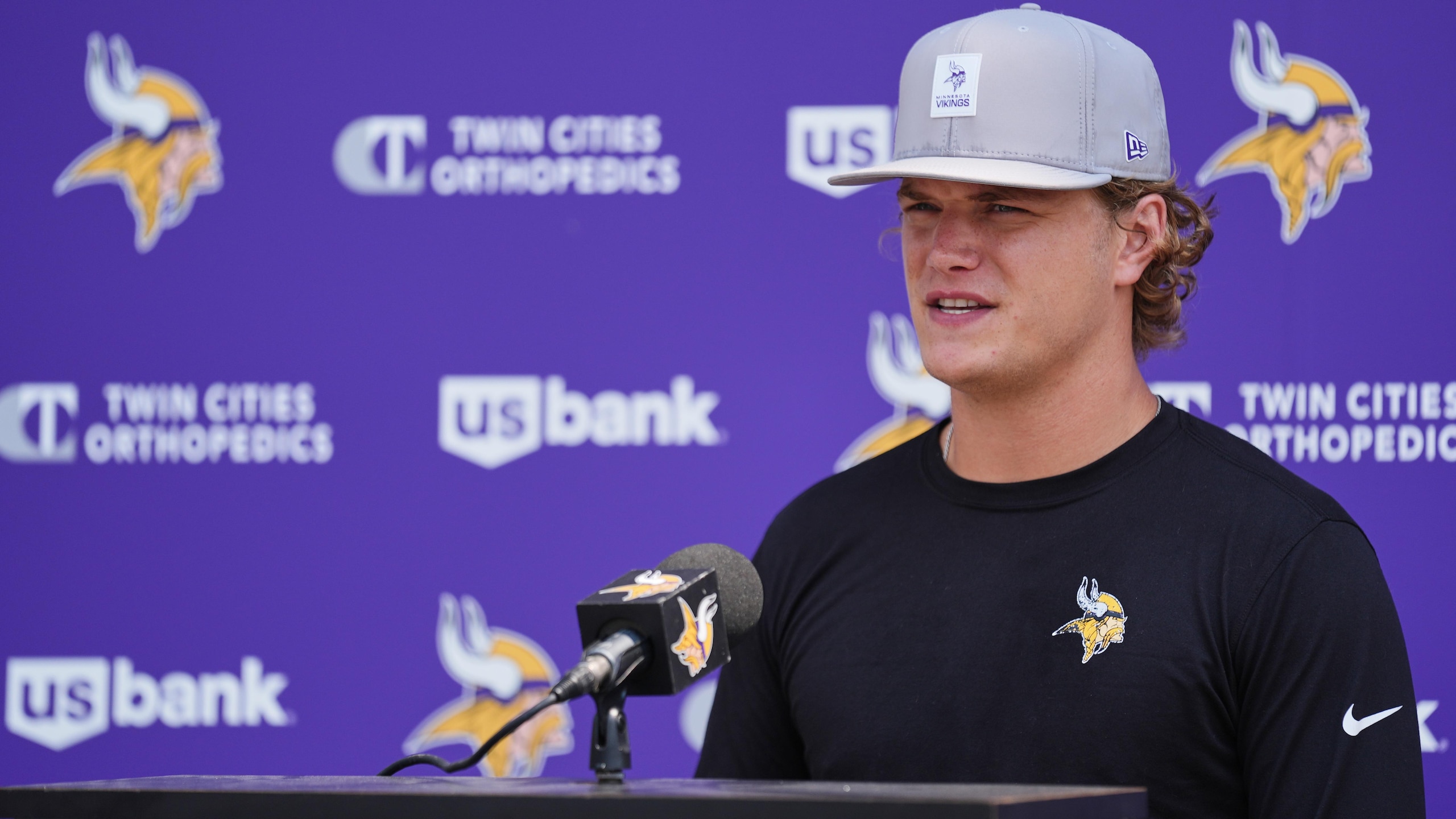 Vikings Camp Football
