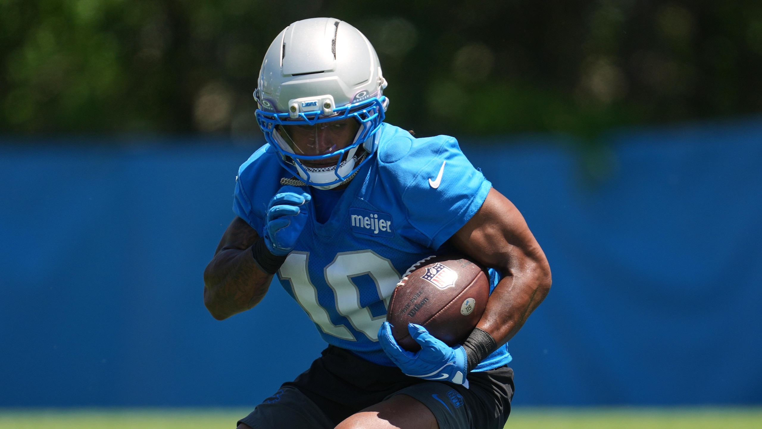 Lions Football