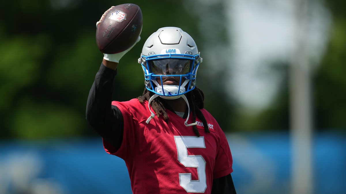 Joshua Dobbs signing for Detroit Lions backup role