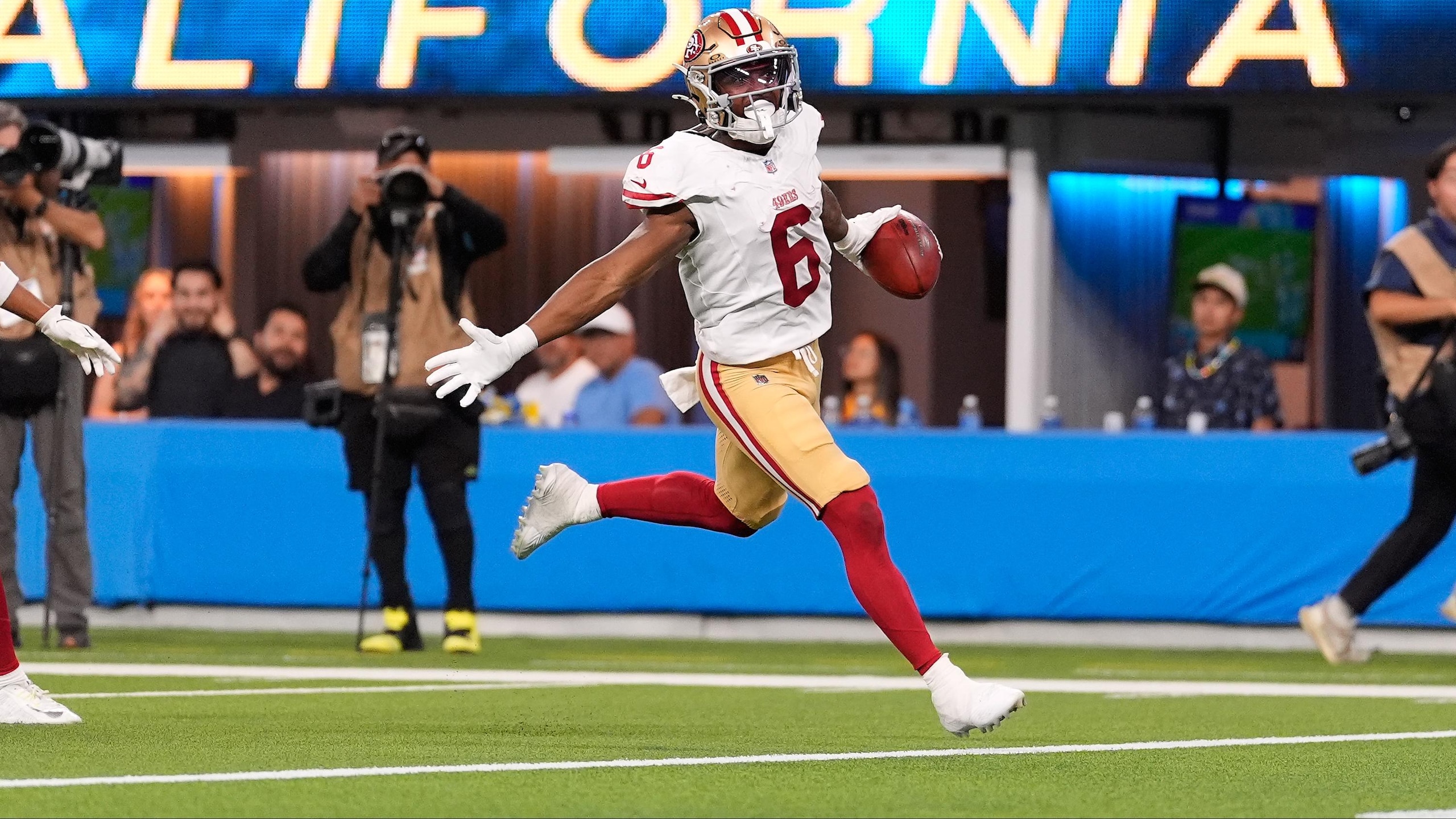 49ers Chargers Football