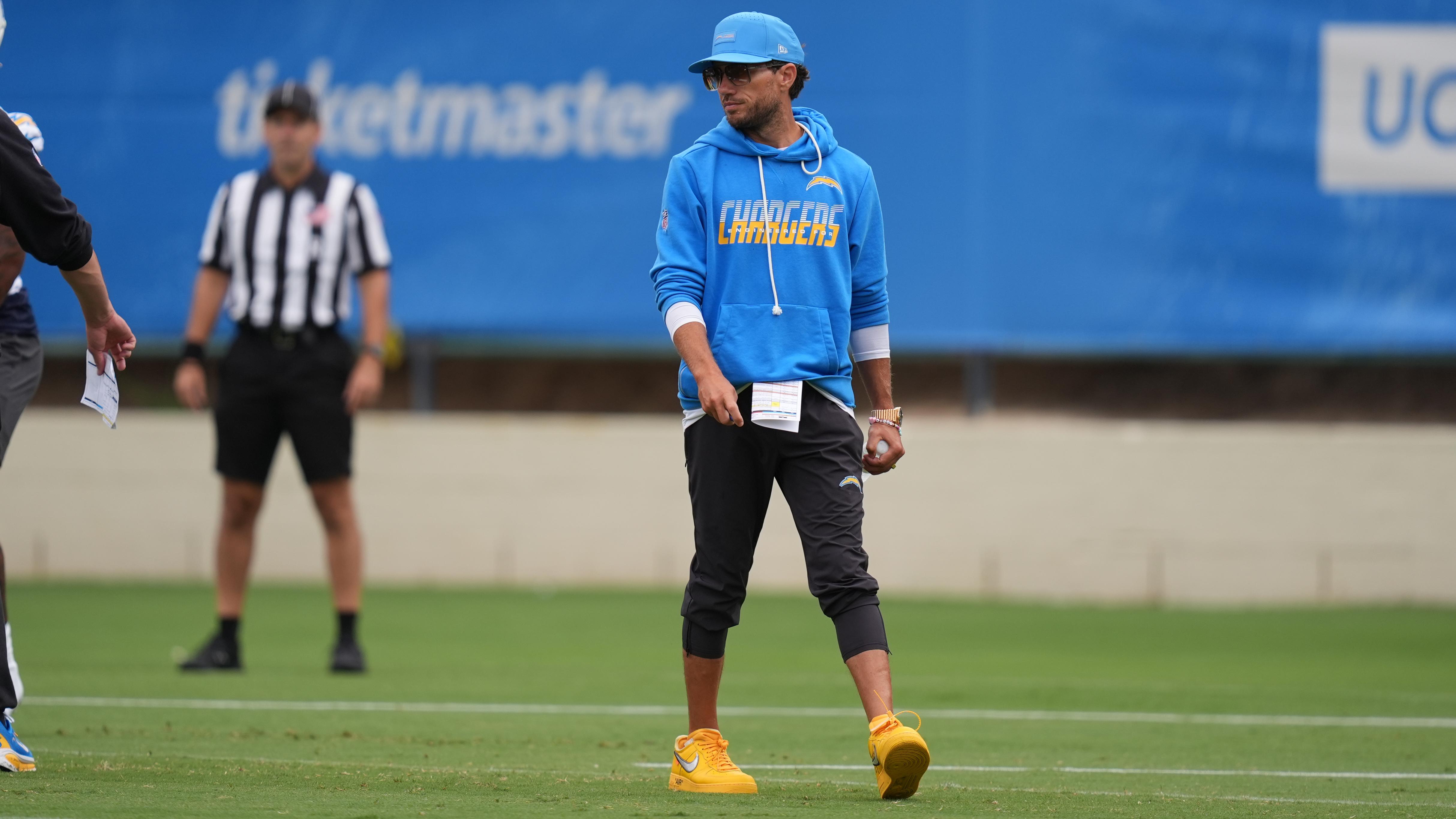 bleacherreport.com - Andrew Peters - Jim Harbaugh Hypes Mike McDaniel's Fit With Herbert, Chargers, 'I Don't Just Like Him. I Love Him.