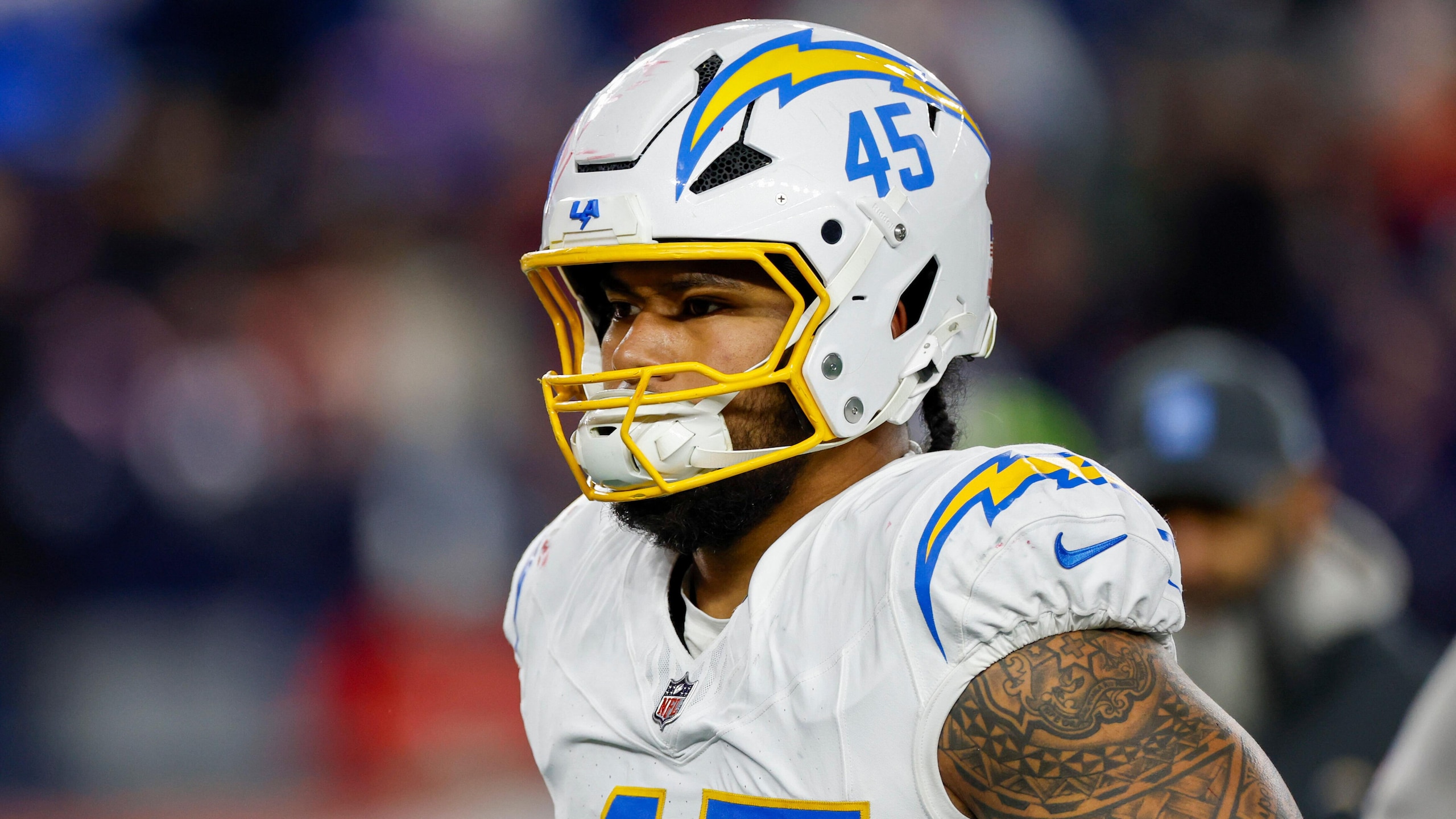 Chargers Patriots Football