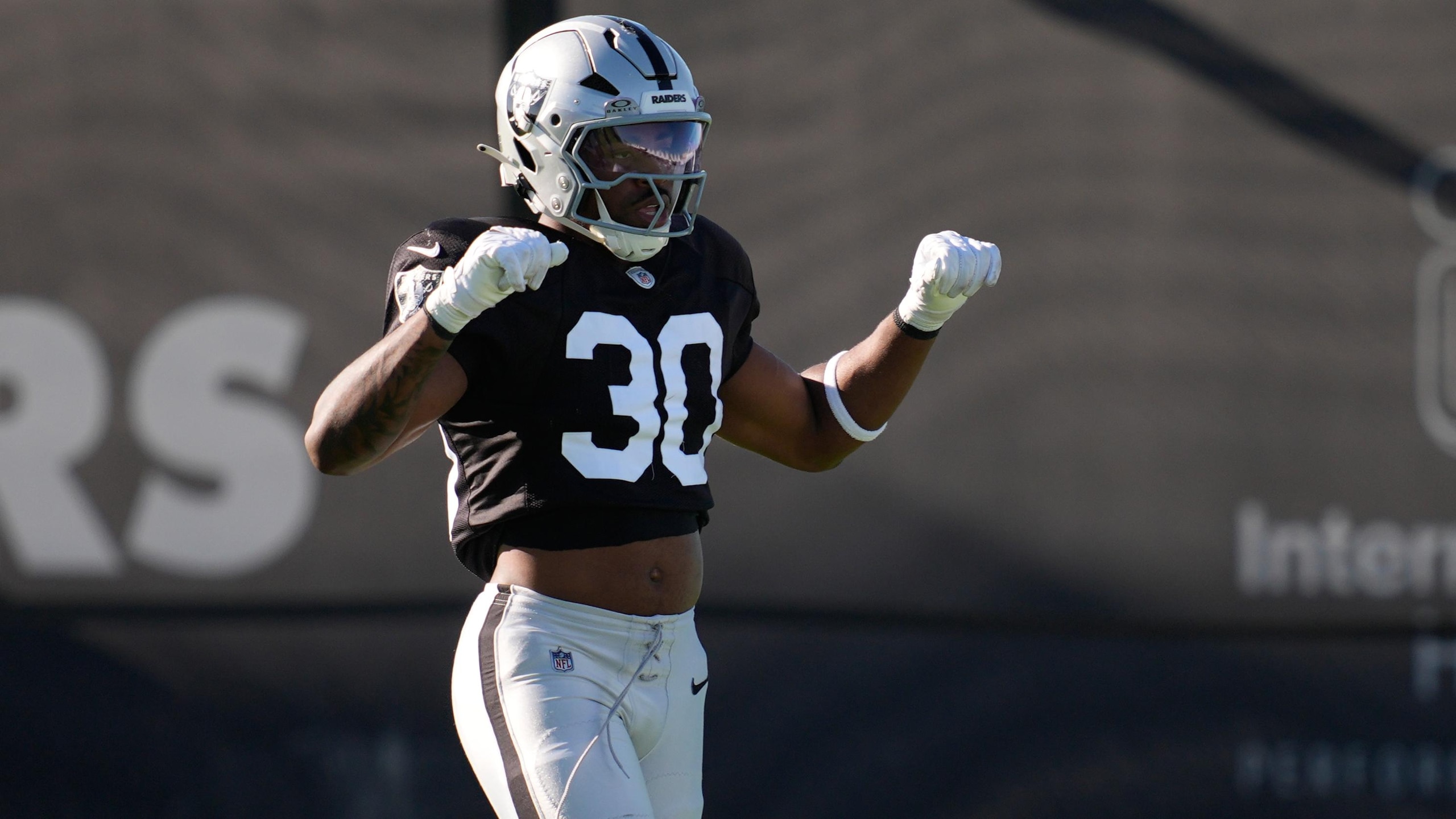 Raiders Camp Football