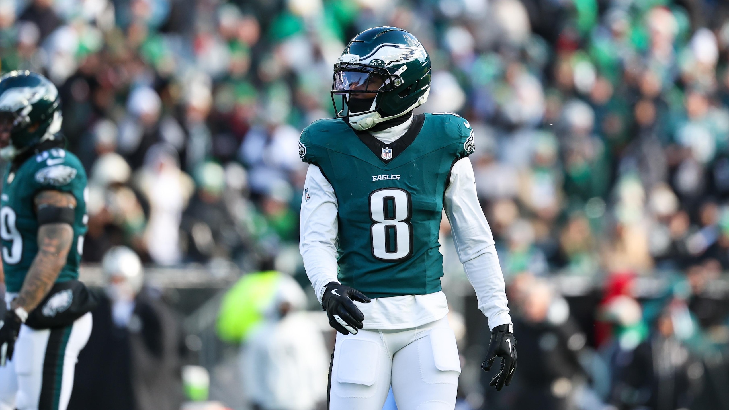 Raiders Eagles Football