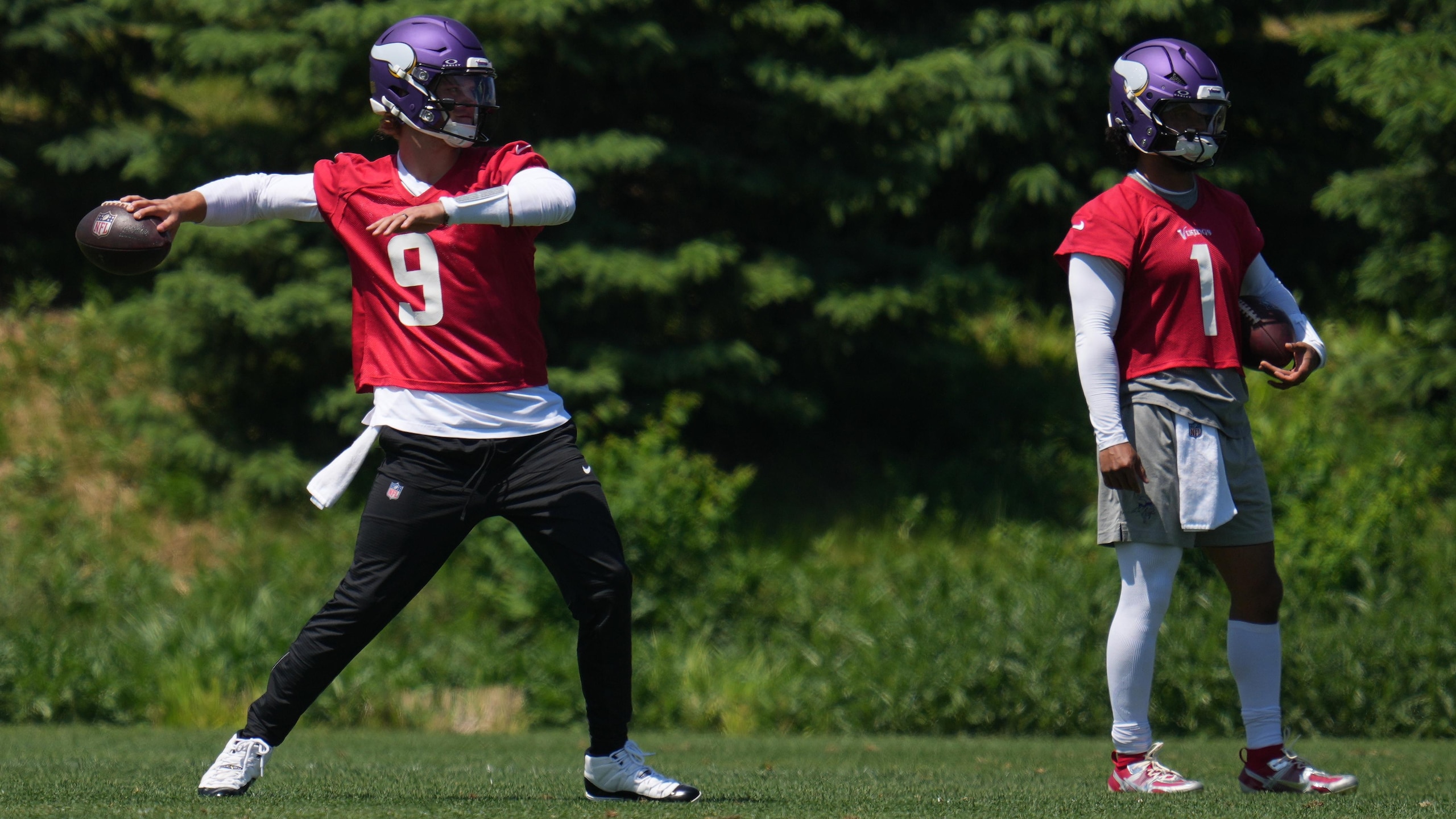 Murray Edging McCarthy for QB1